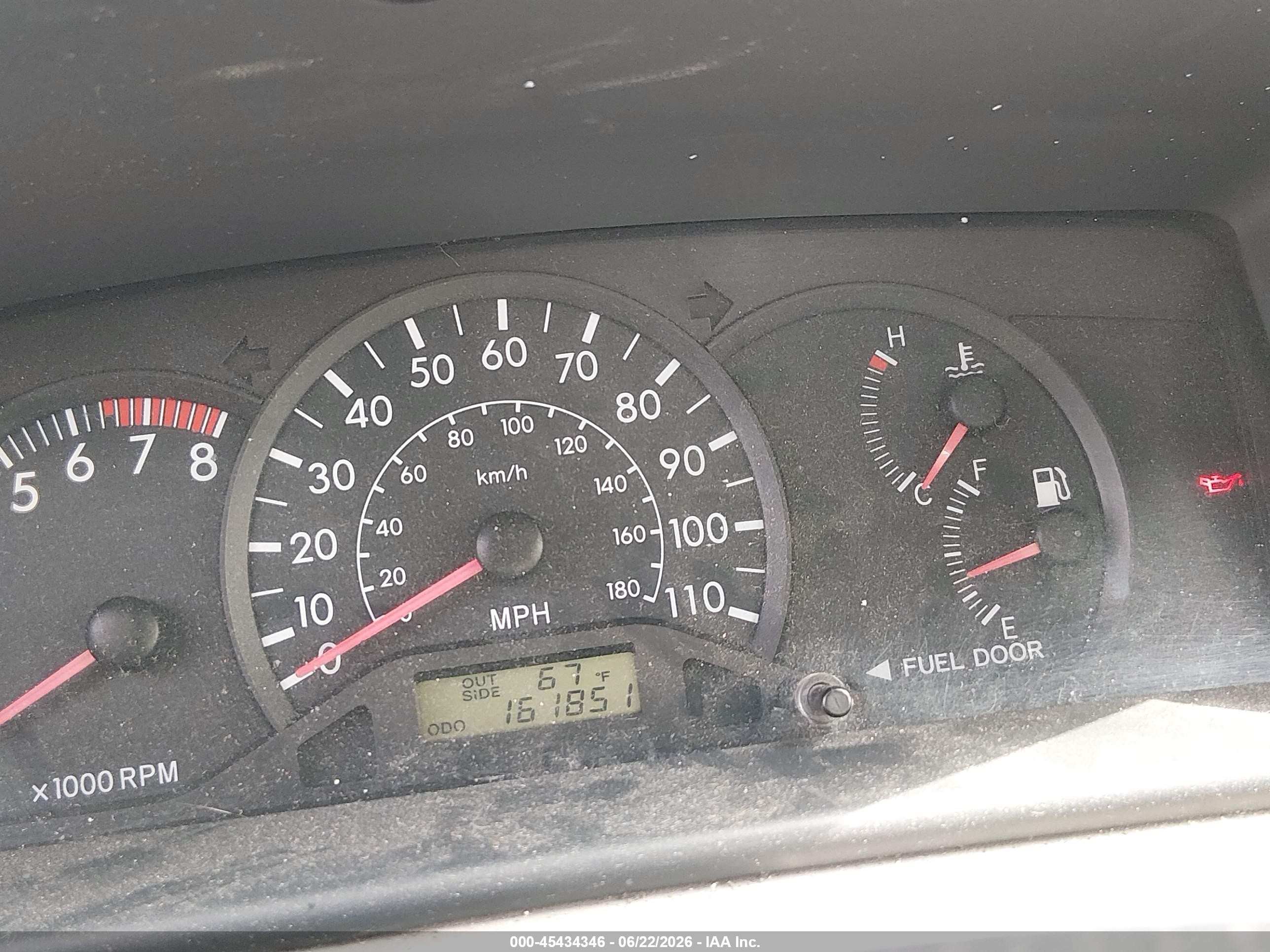 2003 Toyota Corolla Ce Серый vin: JTDBR32E832007733