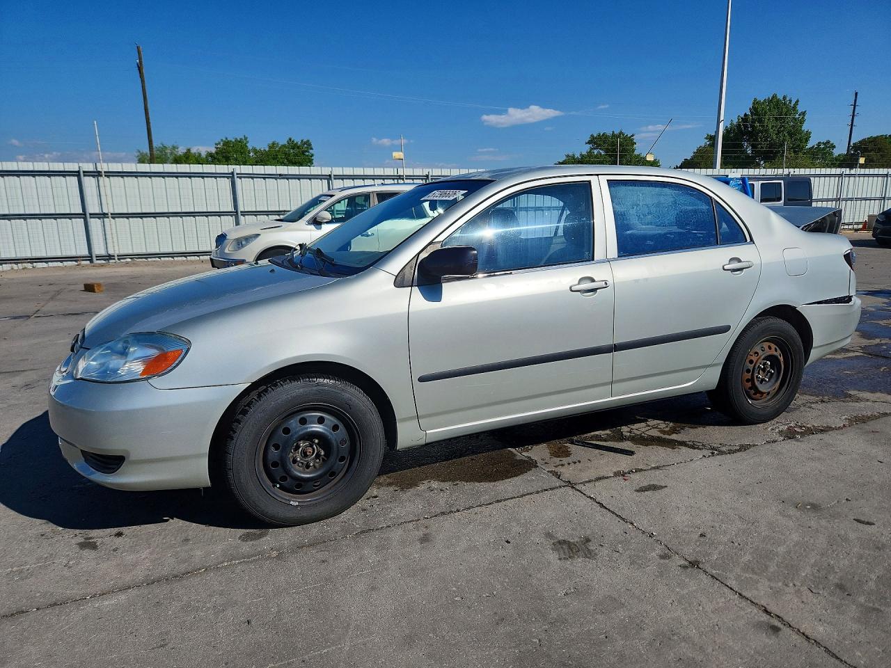 2003 Toyota Corolla Ce Серебряный vin: JTDBR32E832015587