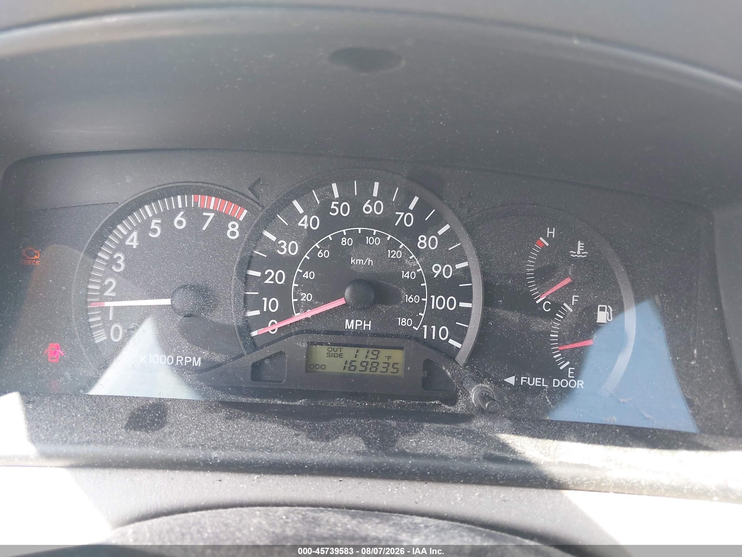 2004 Toyota Corolla Ce Серебряный vin: JTDBR32E842033217