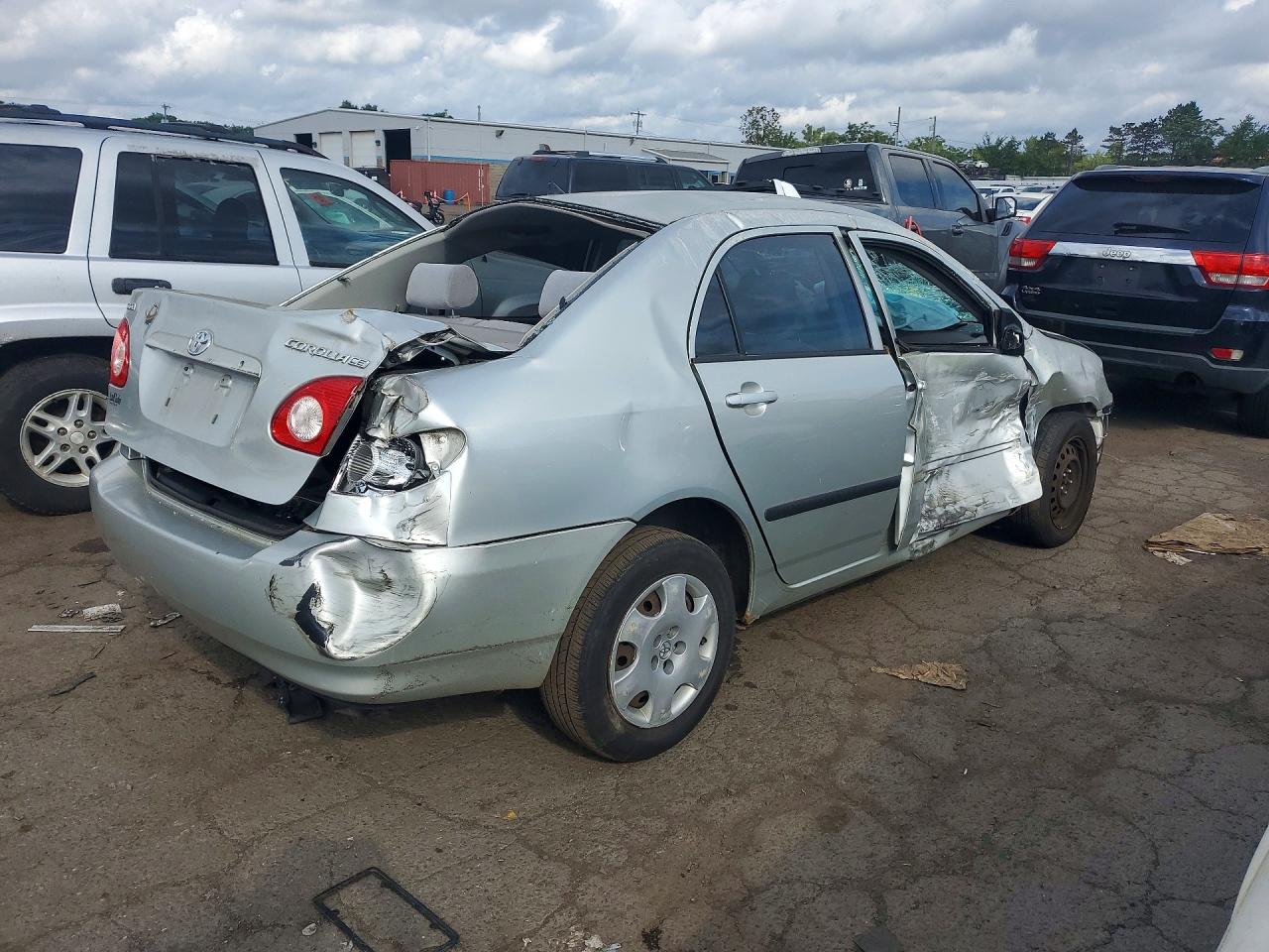 2004 Toyota Corolla Ce Серебряный vin: JTDBR32E842040538