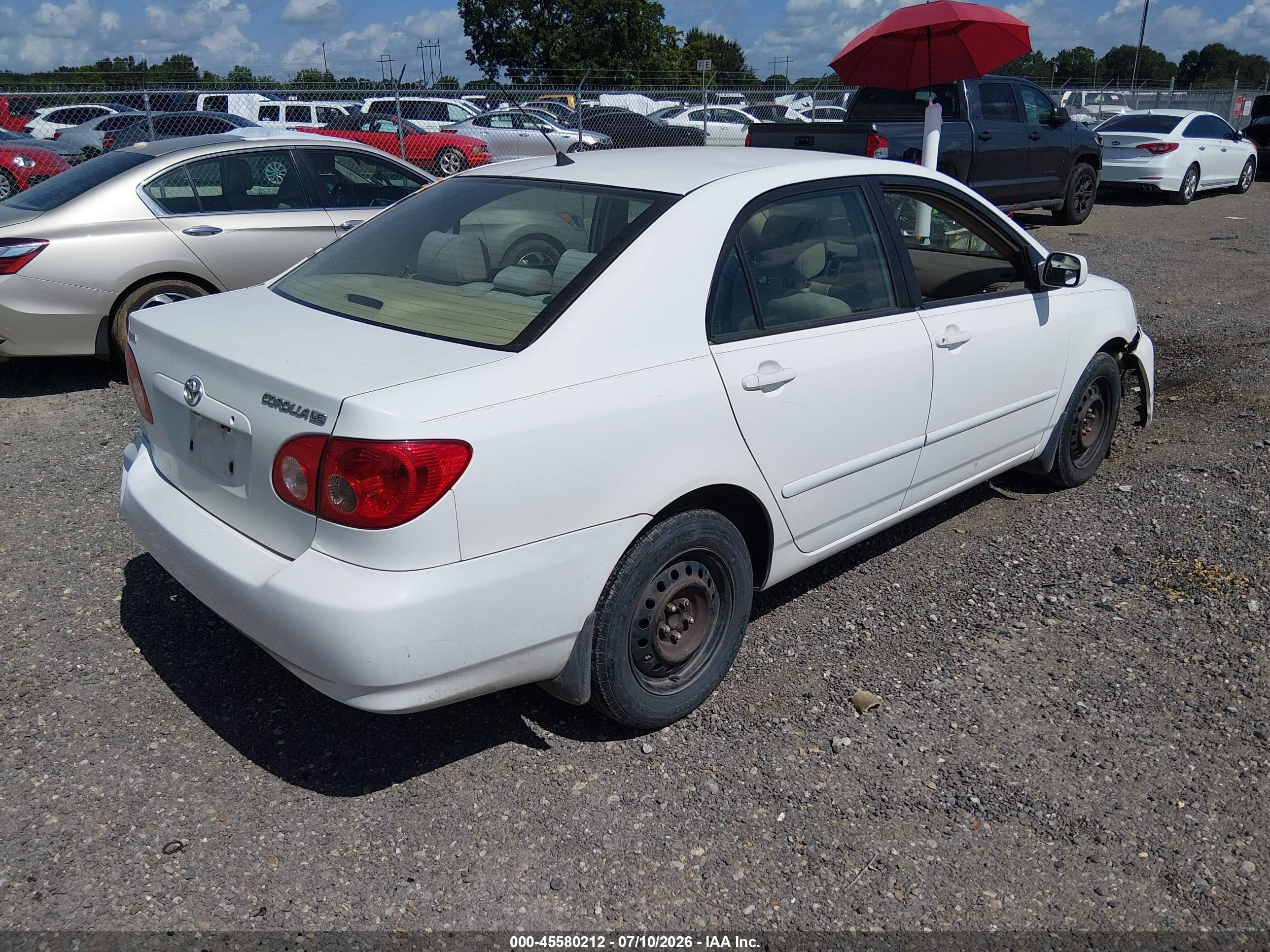 2005 Toyota Corolla Le White vin: JTDBR32E852057759