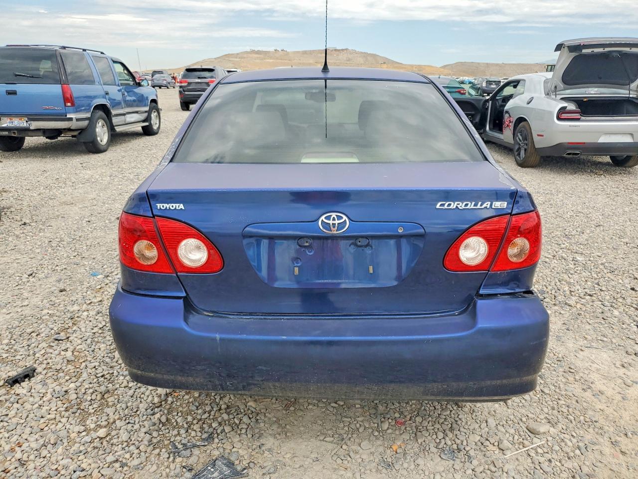 2005 Toyota Corolla Le Синий vin: JTDBR32E852065473