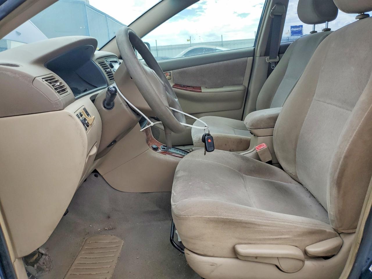2005 Toyota Corolla Le Синий vin: JTDBR32E852065473