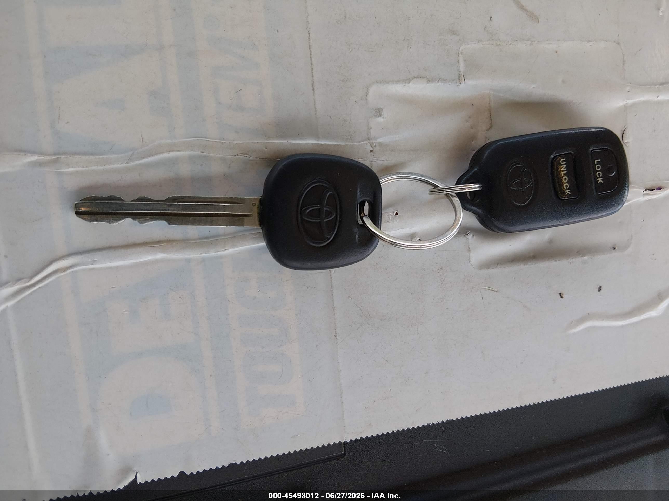2006 Toyota Corolla Le Silver vin: JTDBR32E860079161