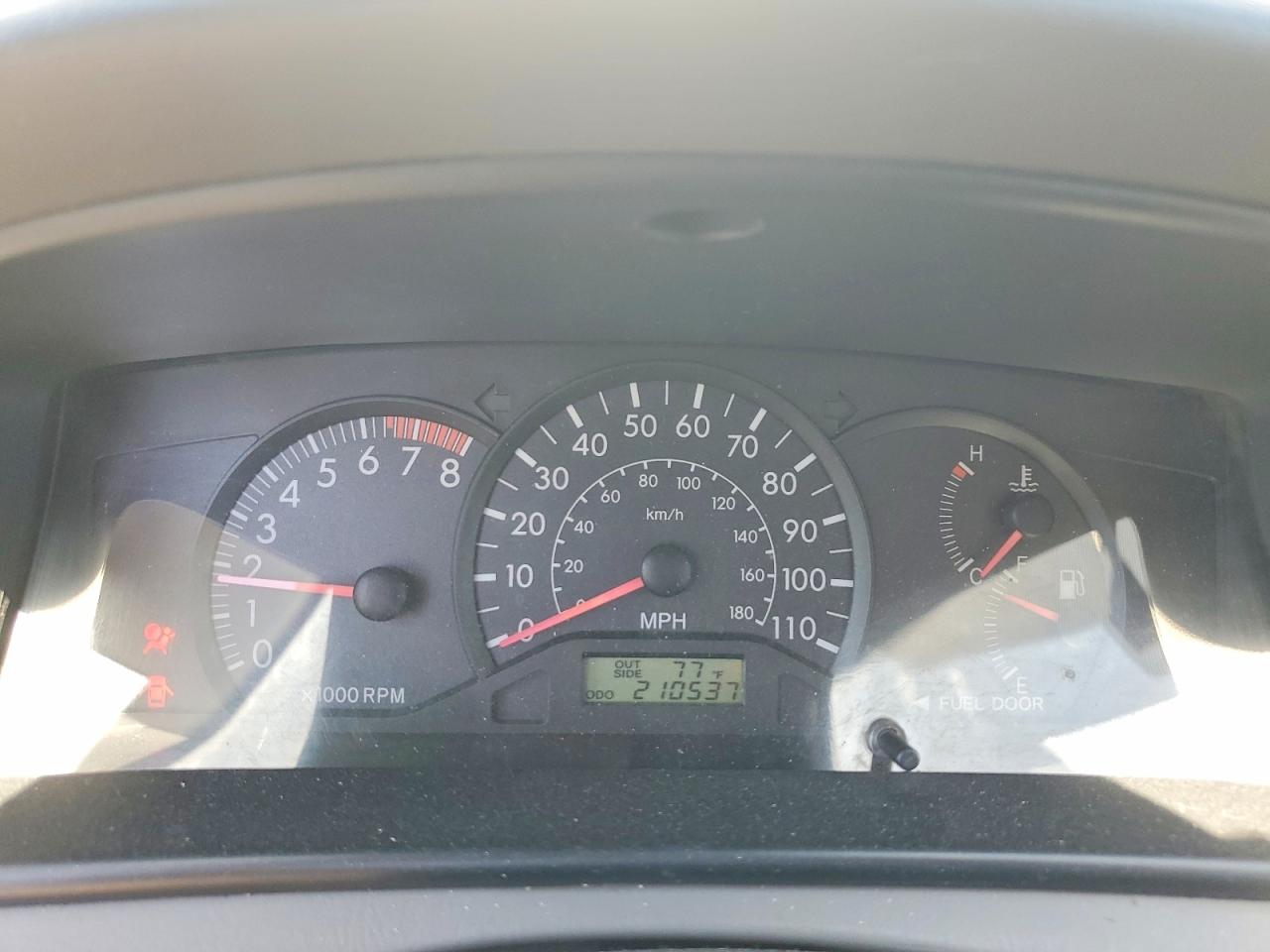 2006 Toyota Corolla Ce Silver vin: JTDBR32E860084764