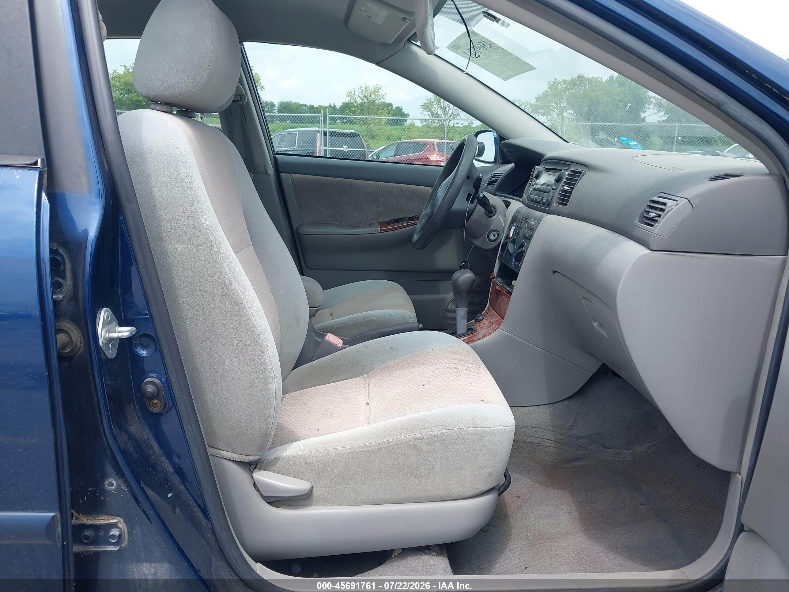 2006 Toyota Corolla Le Синий vin: JTDBR32E860085249
