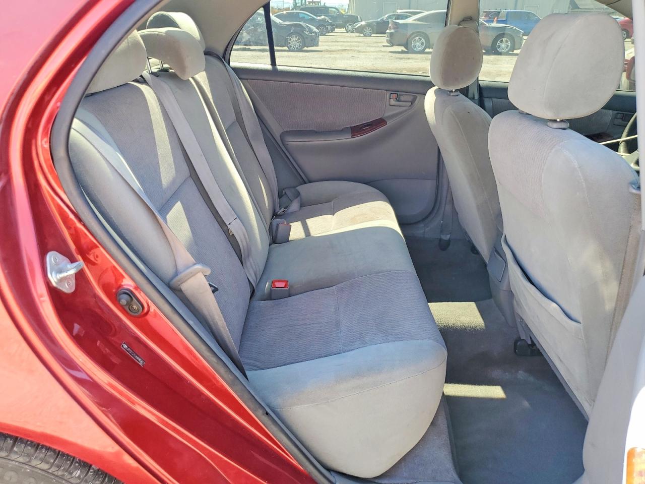 2006 Toyota Corolla Le Red vin: JTDBR32E860085817