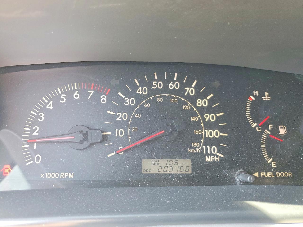 2006 Toyota Corolla Le Red vin: JTDBR32E860085817