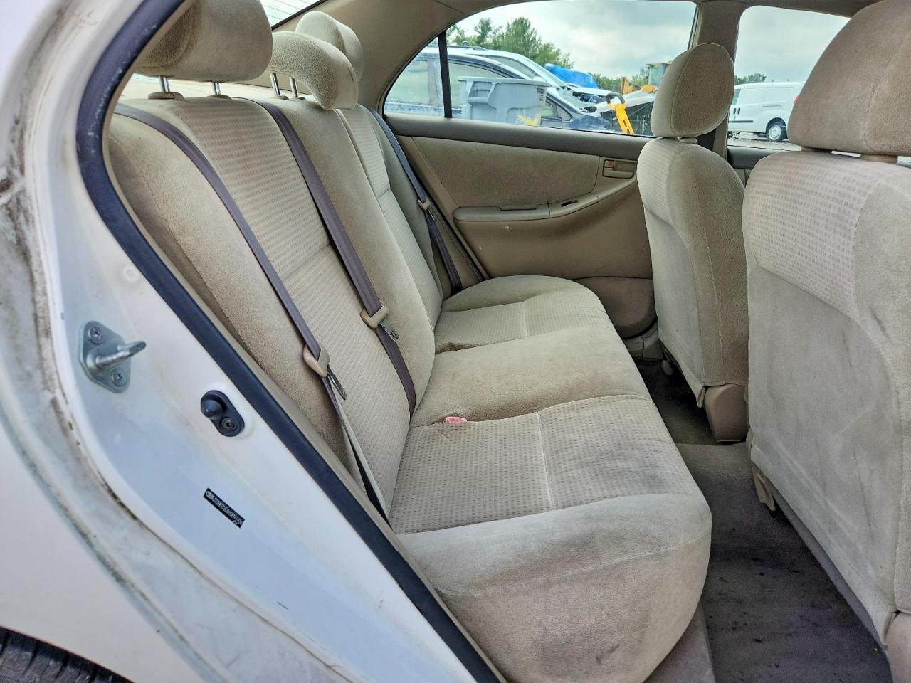 2006 Toyota Corolla Ce White vin: JTDBR32E860091486