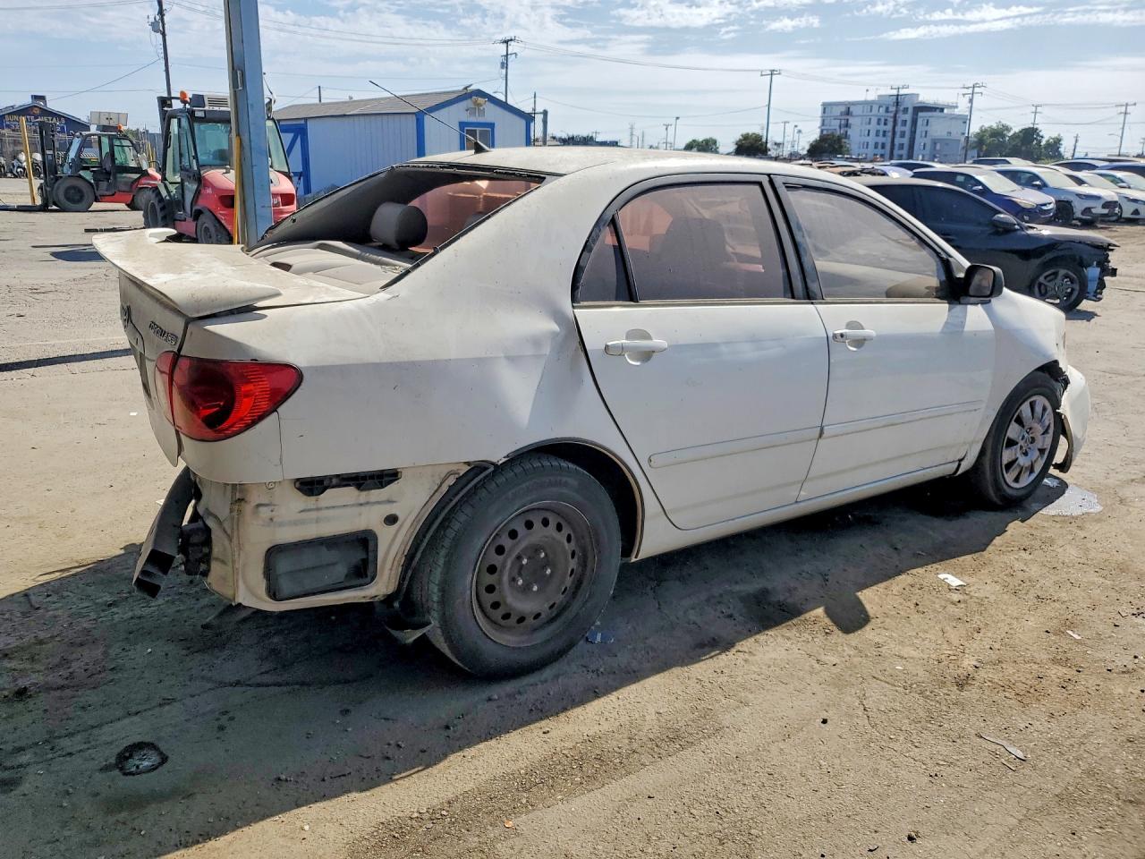 2003 Toyota Corolla Le White vin: JTDBR32E930007221