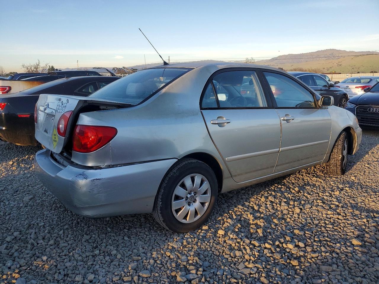 2003 Toyota Corolla Ce Silver vin: JTDBR32E930008546
