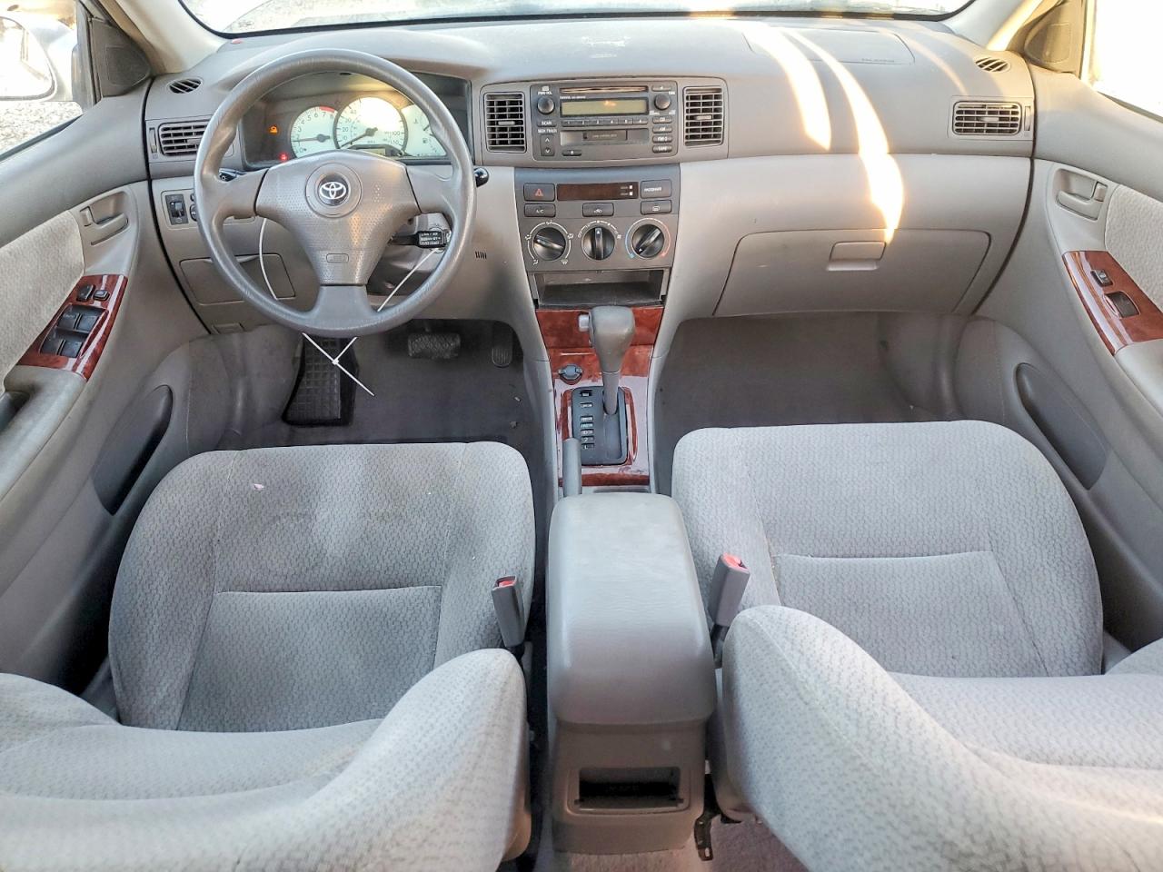 2003 Toyota Corolla Ce Silver vin: JTDBR32E930008546