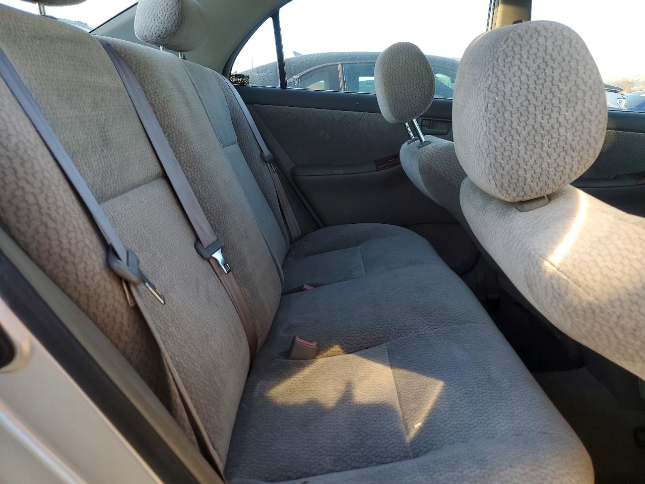 2003 Toyota Corolla Ce Silver vin: JTDBR32E930008546