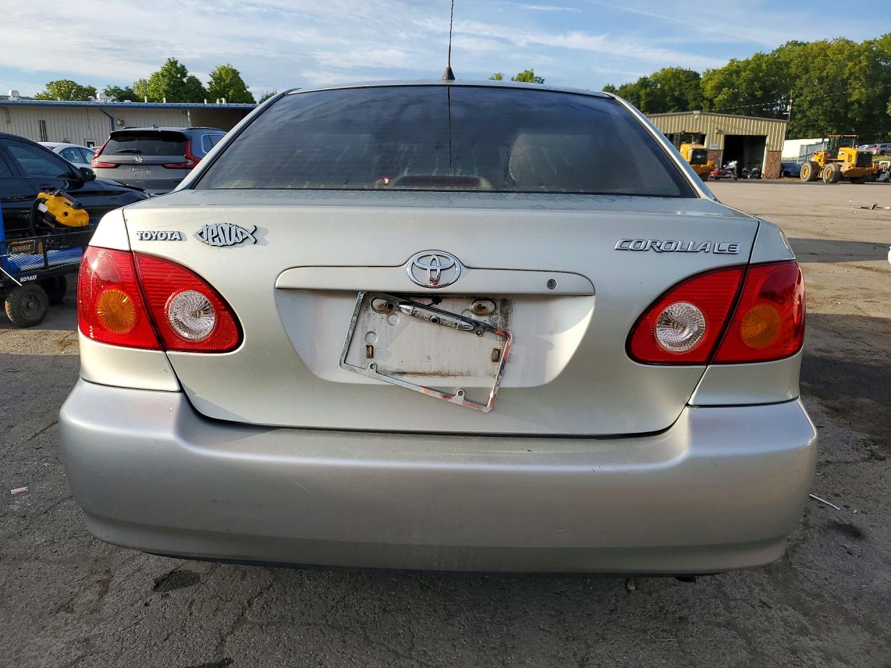 2003 Toyota Corolla Le Silver vin: JTDBR32E932000919