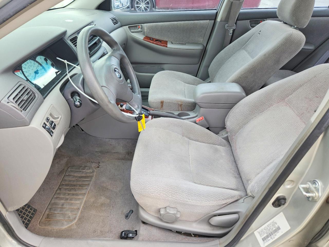2003 Toyota Corolla Le Серебряный vin: JTDBR32E932009877