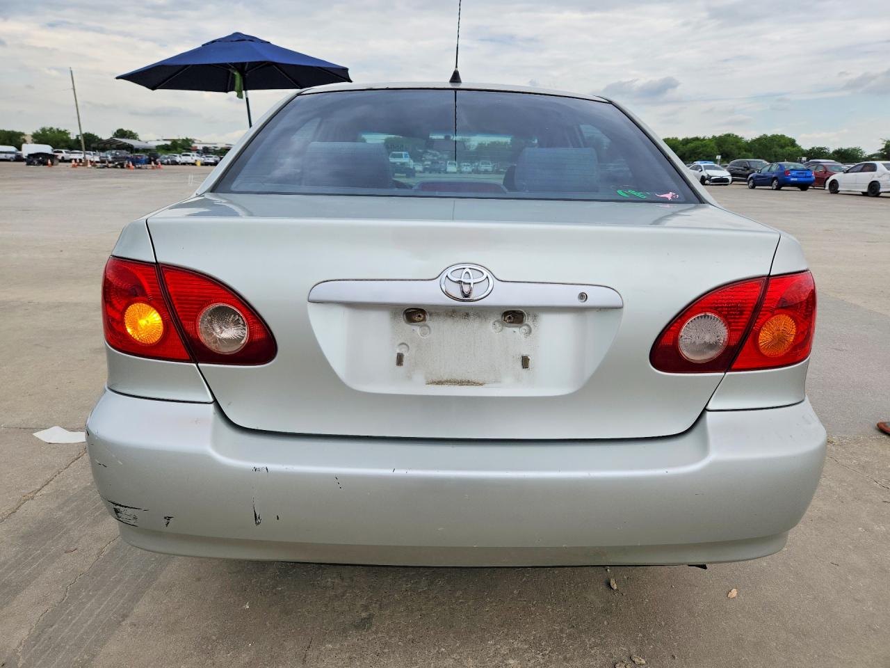 2003 Toyota Corolla Le Серебряный vin: JTDBR32E932009877