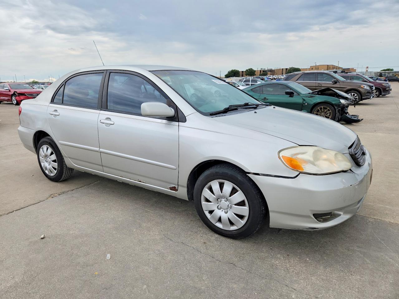2003 Toyota Corolla Le Серебряный vin: JTDBR32E932009877