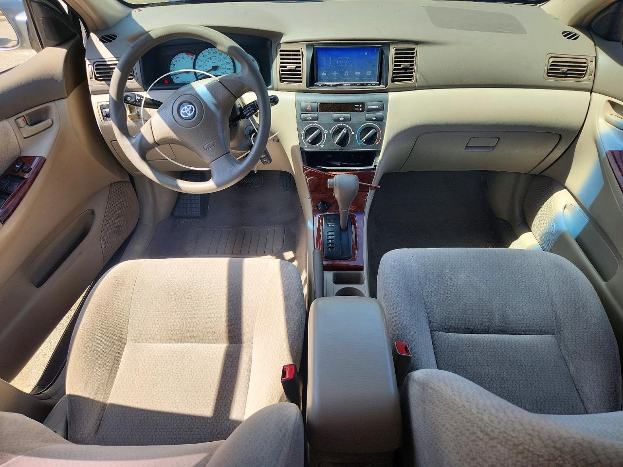 2003 Toyota Corolla Le Gray vin: JTDBR32E932016182