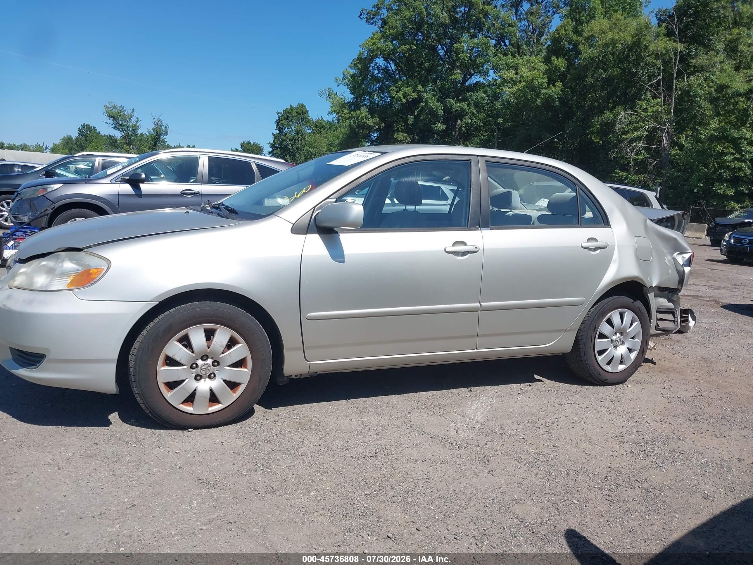 2004 Toyota Corolla Le Silver vin: JTDBR32E942034151