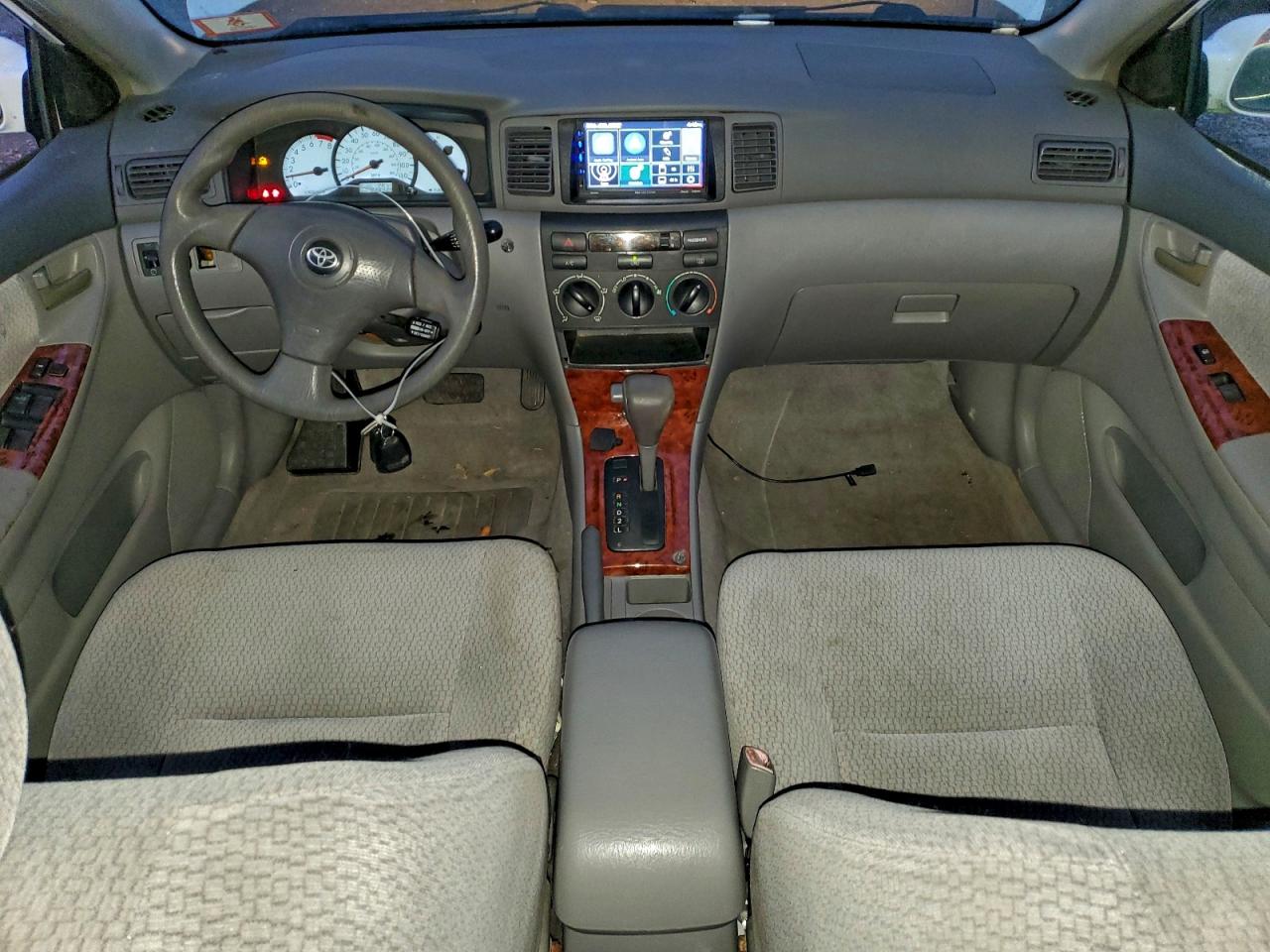 2004 Toyota Corolla Ce White vin: JTDBR32E942040872