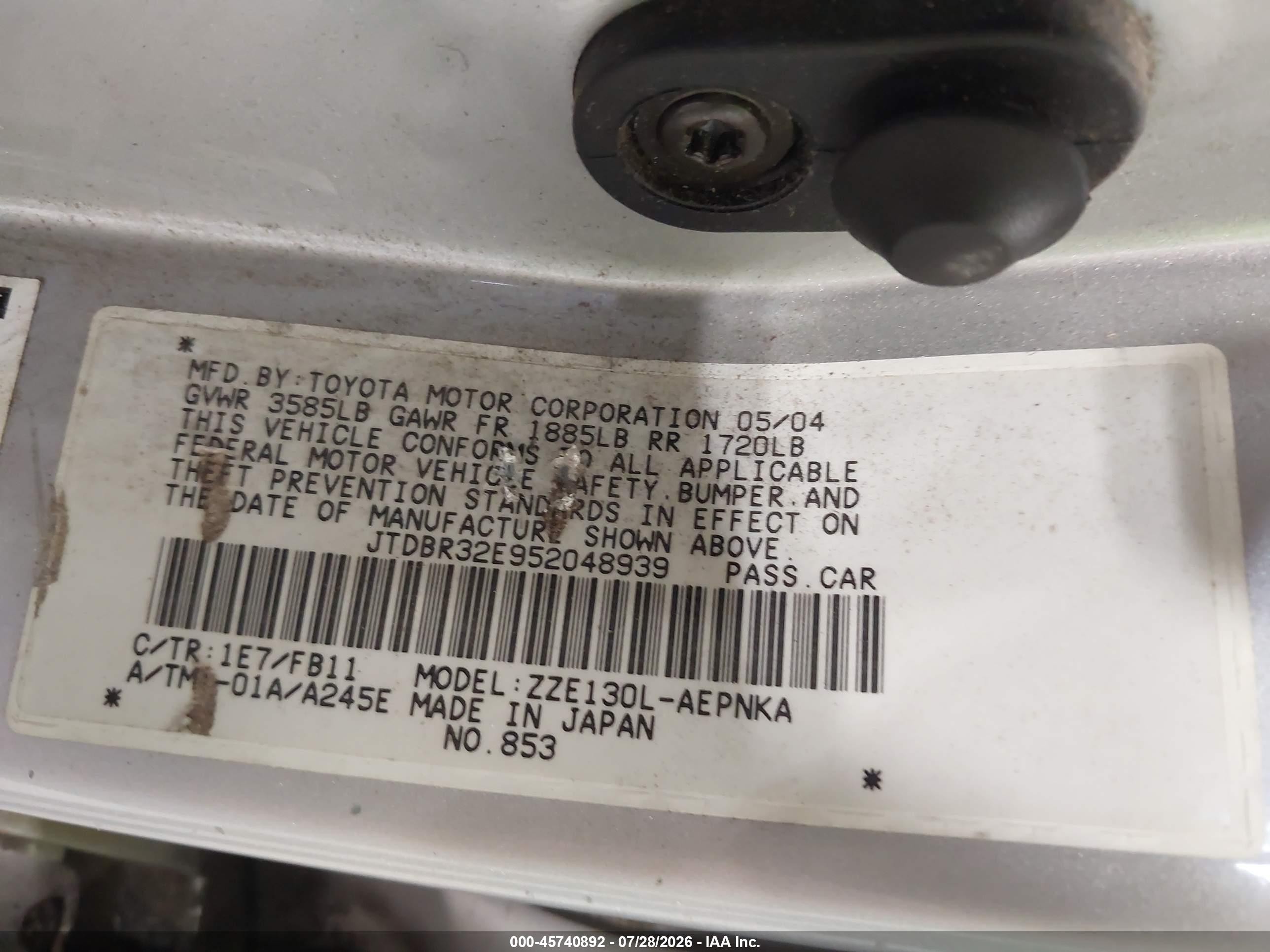 2005 Toyota Corolla Le Silver vin: JTDBR32E952048939
