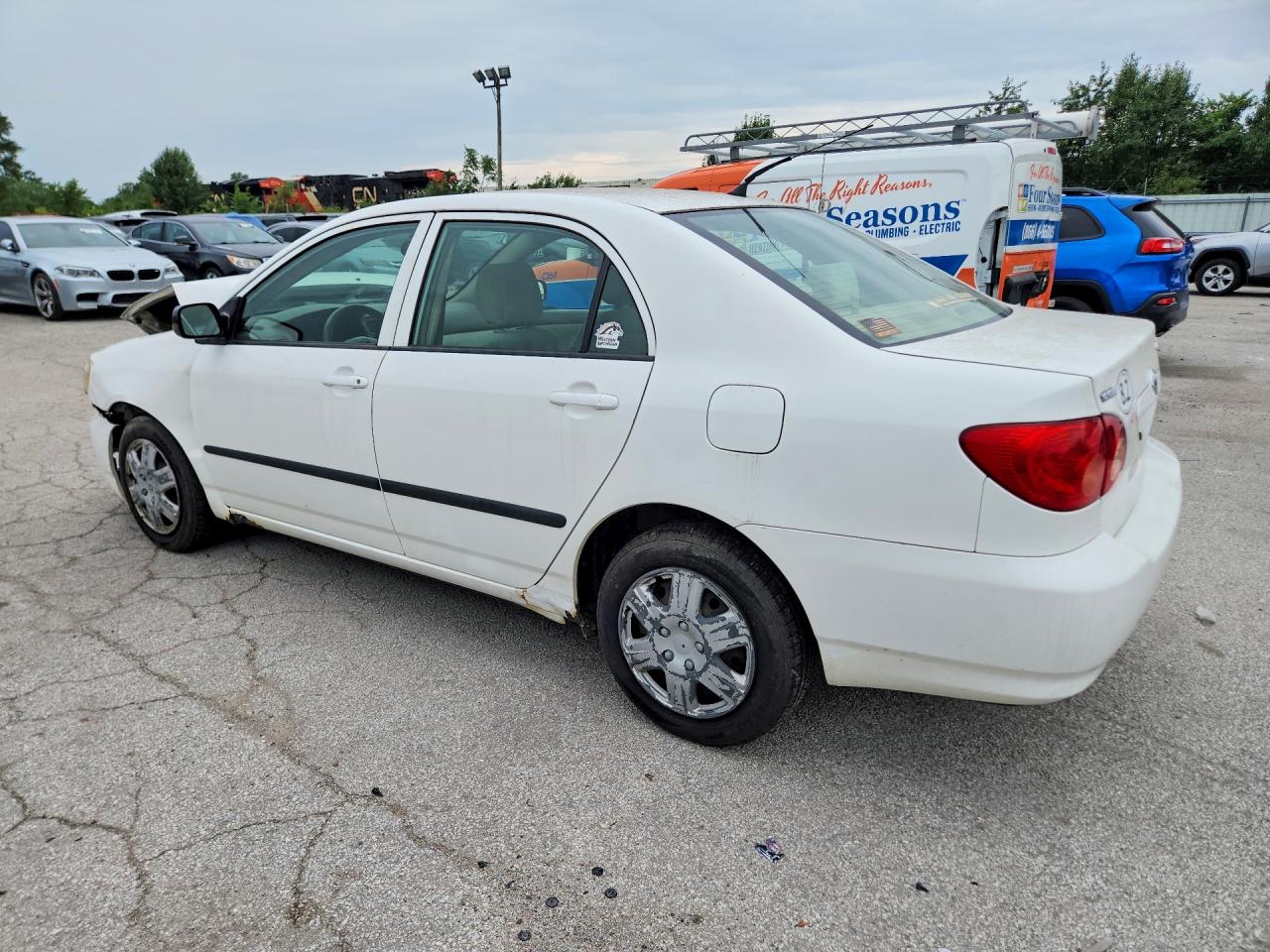 2006 Toyota Corolla Ce White vin: JTDBR32E960066368