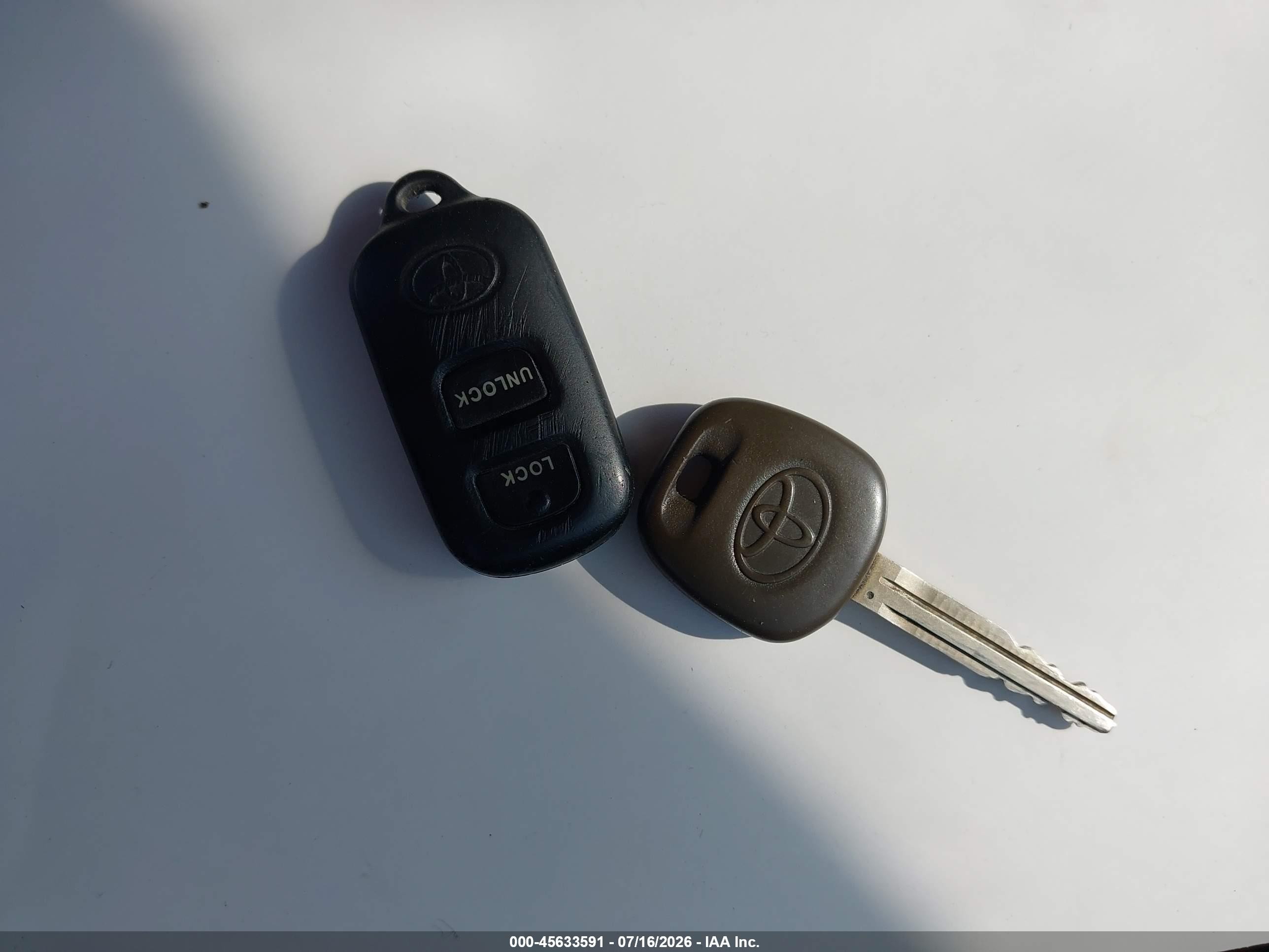 2006 Toyota Corolla Le Silver vin: JTDBR32E960069965
