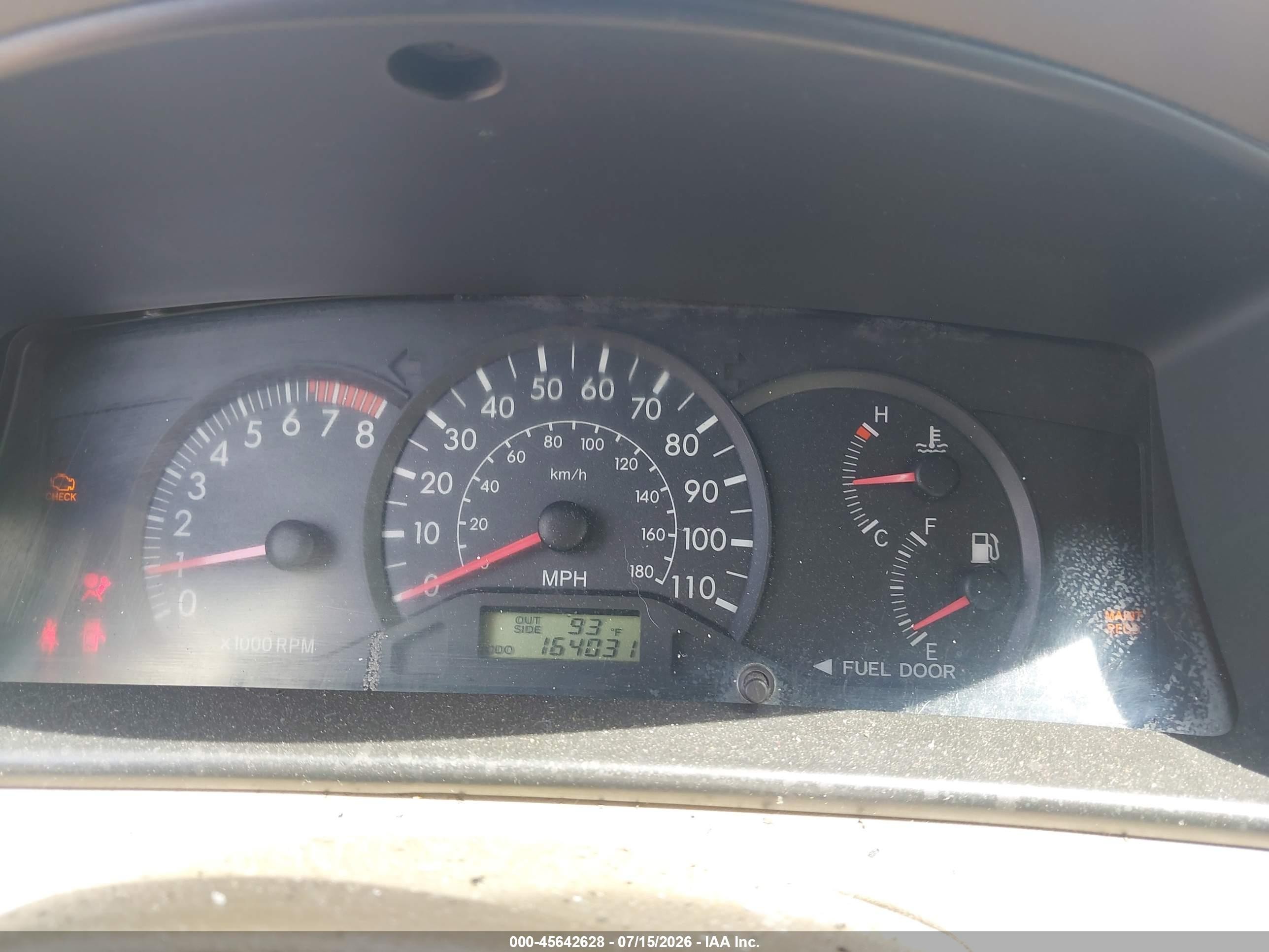 2006 Toyota Corolla Ce Red vin: JTDBR32E960081176