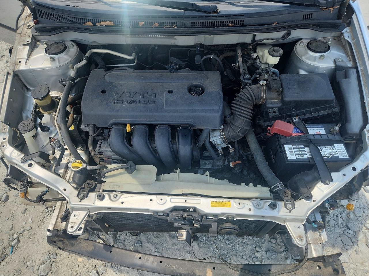 2006 Toyota Corolla Ce Silver vin: JTDBR32E960082263