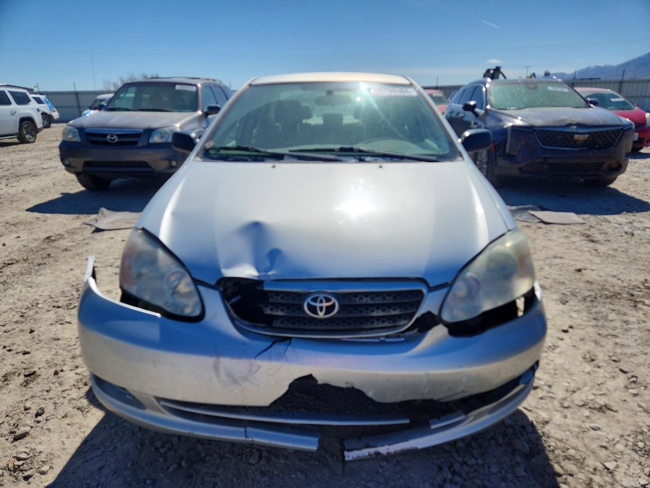 2007 Toyota Corolla Ce Silver vin: JTDBR32E970135089