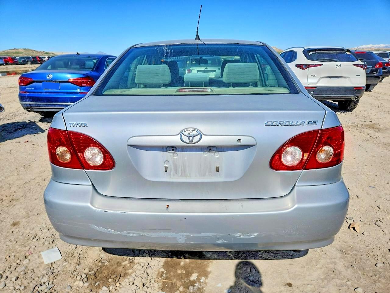 2007 Toyota Corolla Ce Silver vin: JTDBR32E970135089