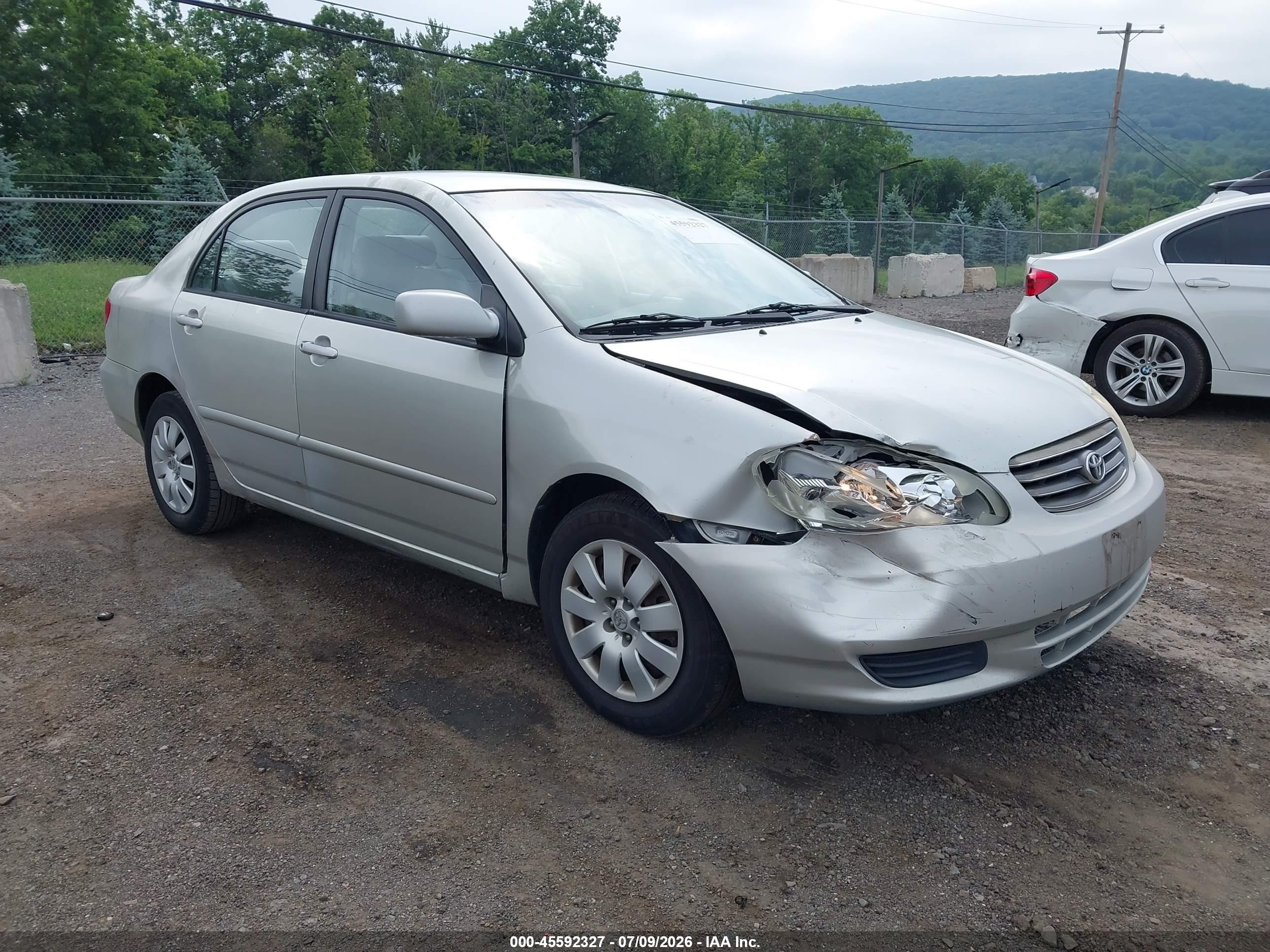 2004 Toyota Corolla Le Silver vin: JTDBR32EX42033705