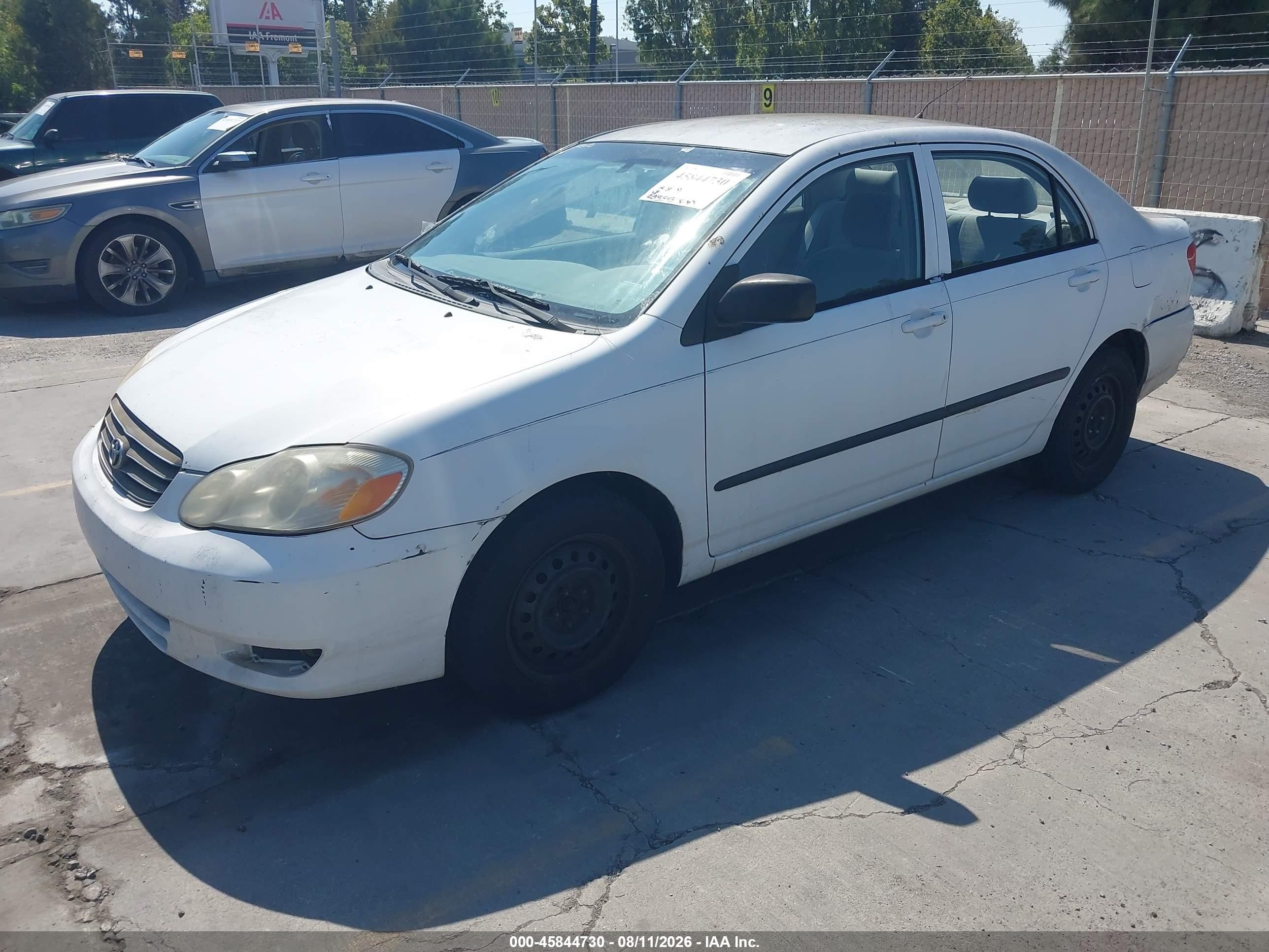 2004 Toyota Corolla Ce White vin: JTDBR32EX42040315