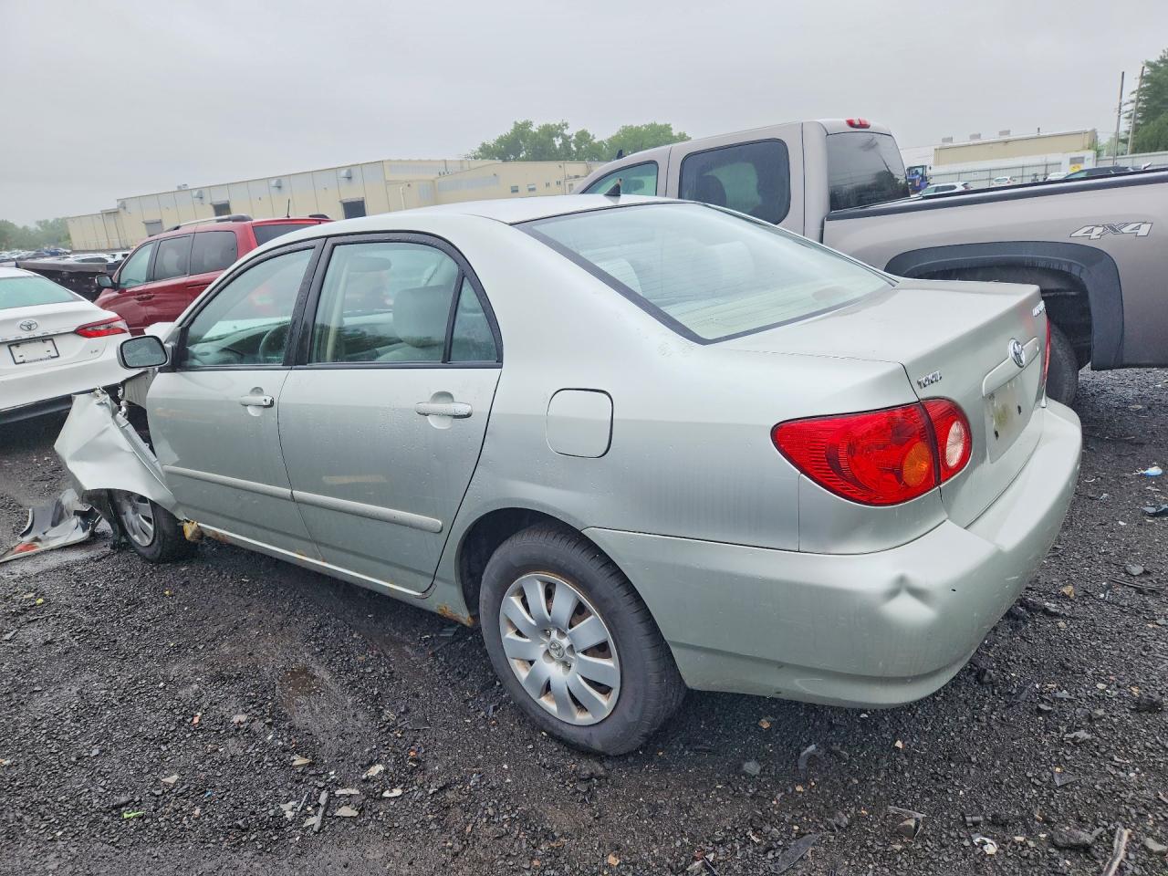2004 Toyota Corolla Le Silver vin: JTDBR32EX42040329