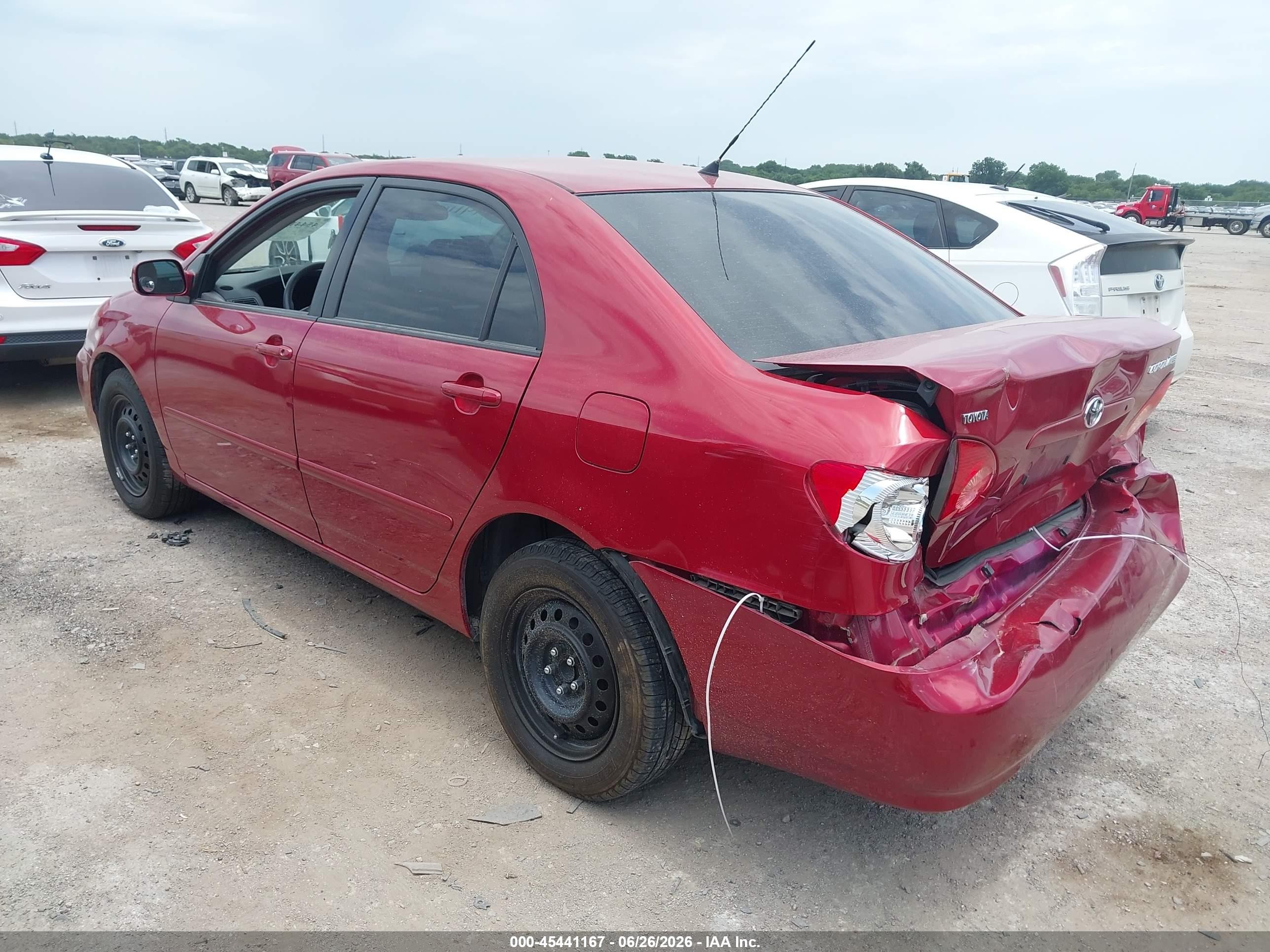 2005 Toyota Corolla Le Red vin: JTDBR32EX50055975