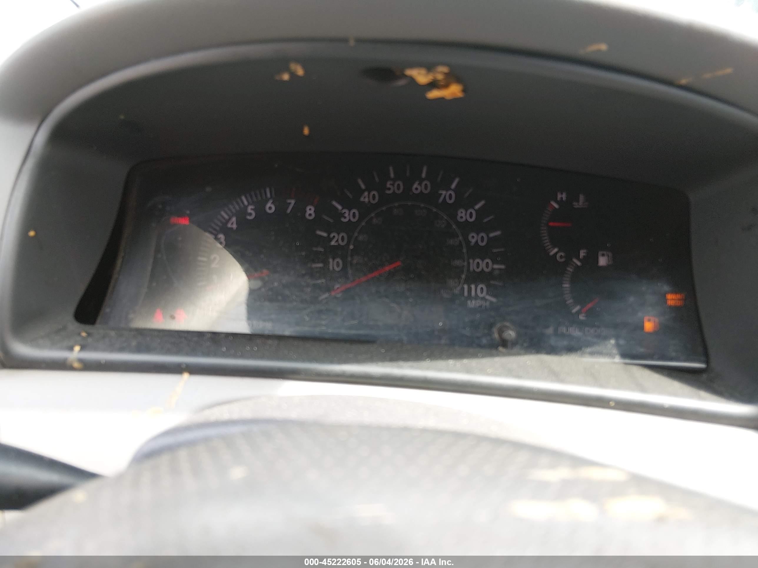 2005 Toyota Corolla Le Белый vin: JTDBR32EX52049775