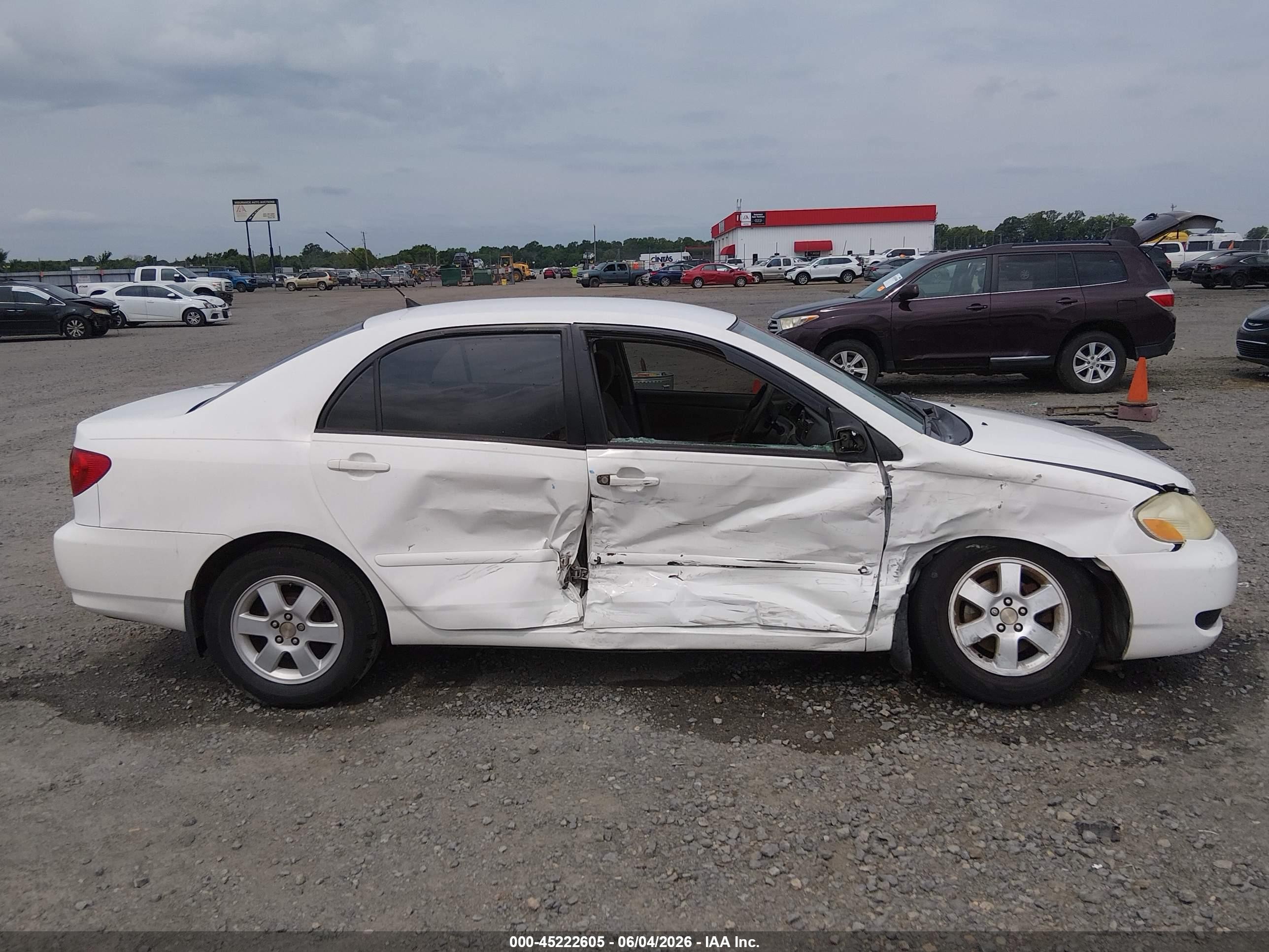 2005 Toyota Corolla Le Белый vin: JTDBR32EX52049775