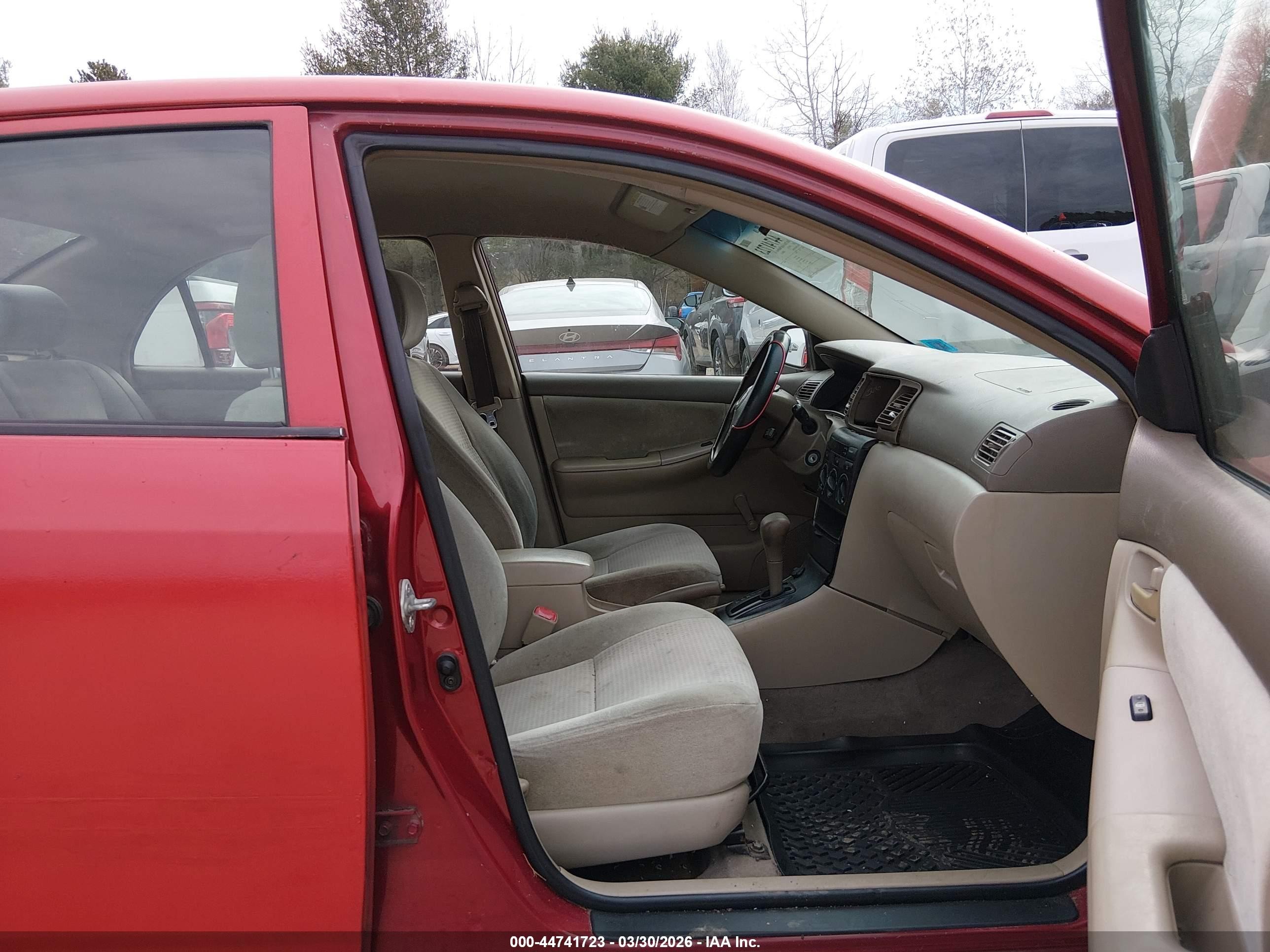2005 Toyota Corolla Ce Красный vin: JTDBR32EX52058265