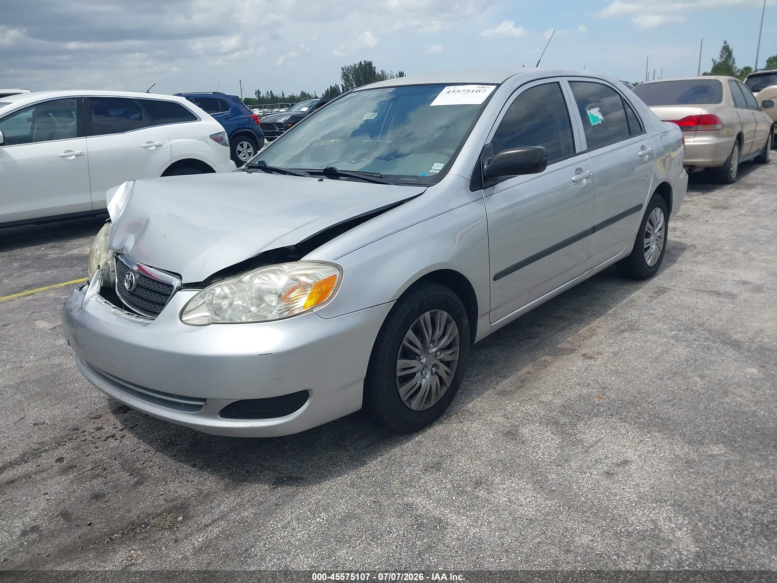 2005 Toyota Corolla Ce Silver vin: JTDBR32EX52059626