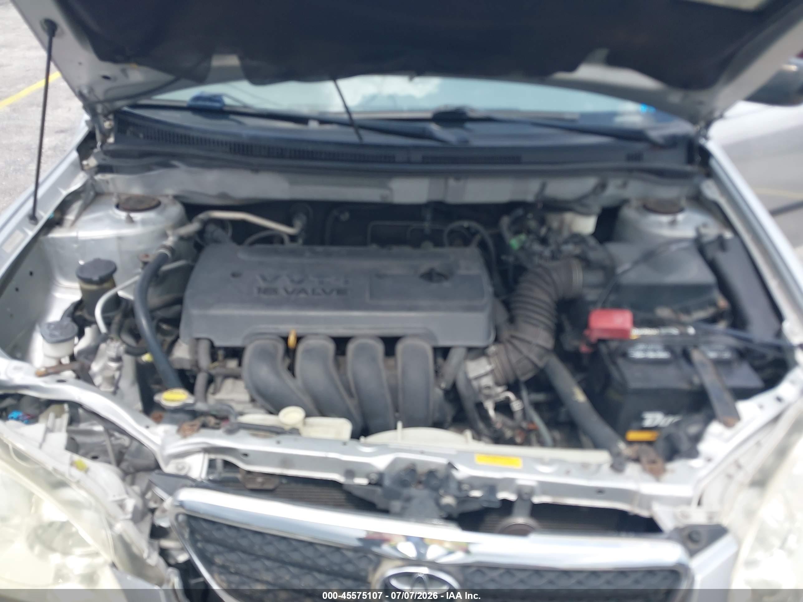 2005 Toyota Corolla Ce Silver vin: JTDBR32EX52059626