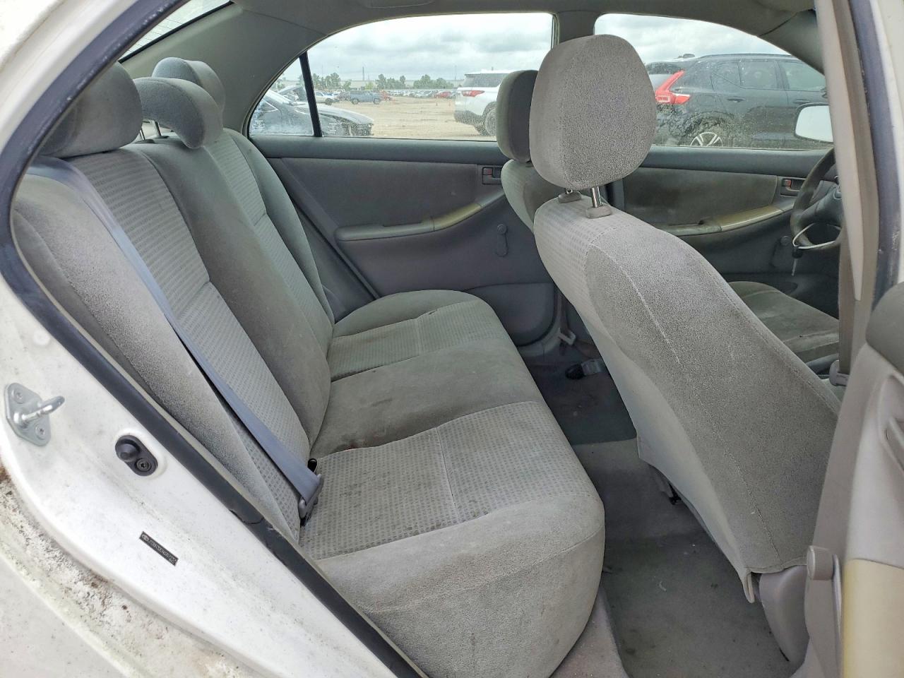 2006 Toyota Corolla Ce White vin: JTDBR32EX60072325