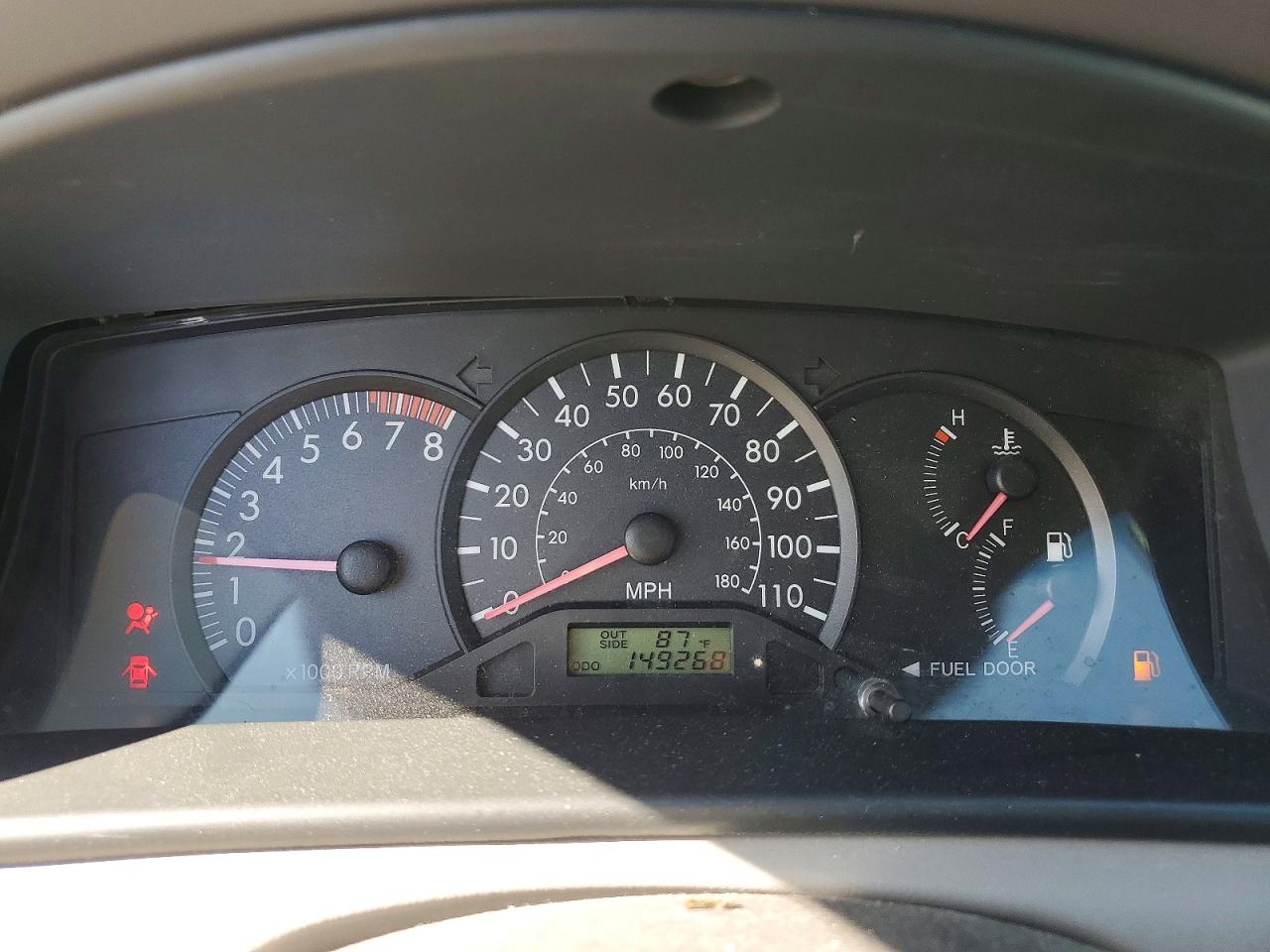 2006 Toyota Corolla Ce Silver vin: JTDBR32EX60077685