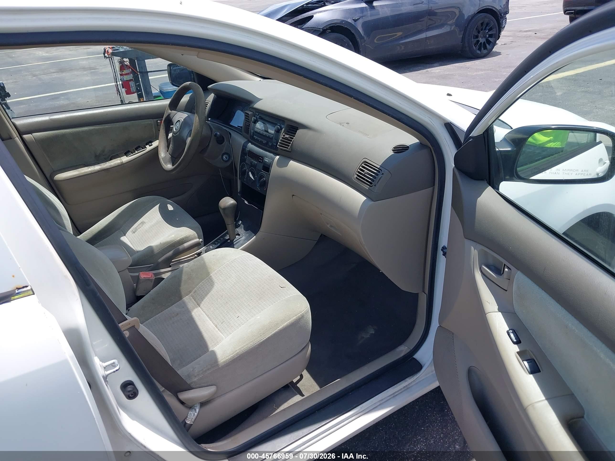 2006 Toyota Corolla Ce White vin: JTDBR32EX60082501