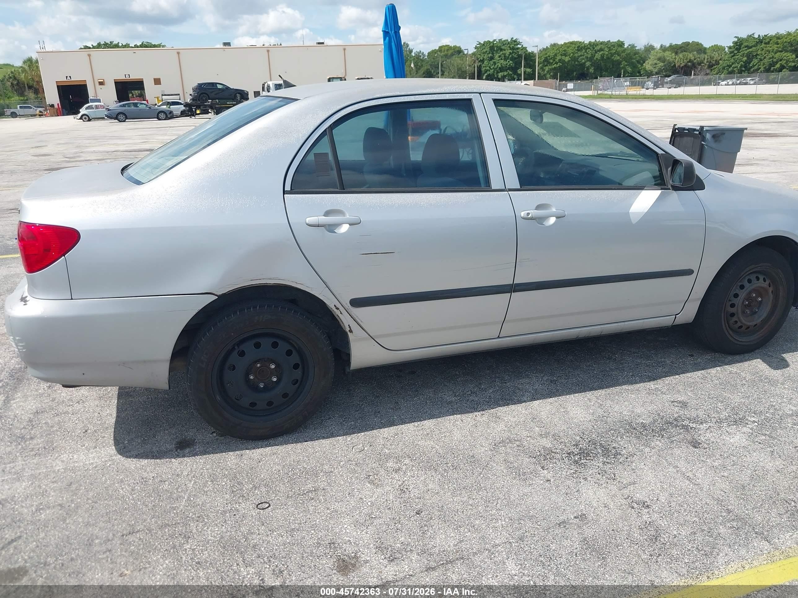 2007 Toyota Corolla Ce Silver vin: JTDBR32EX70114171