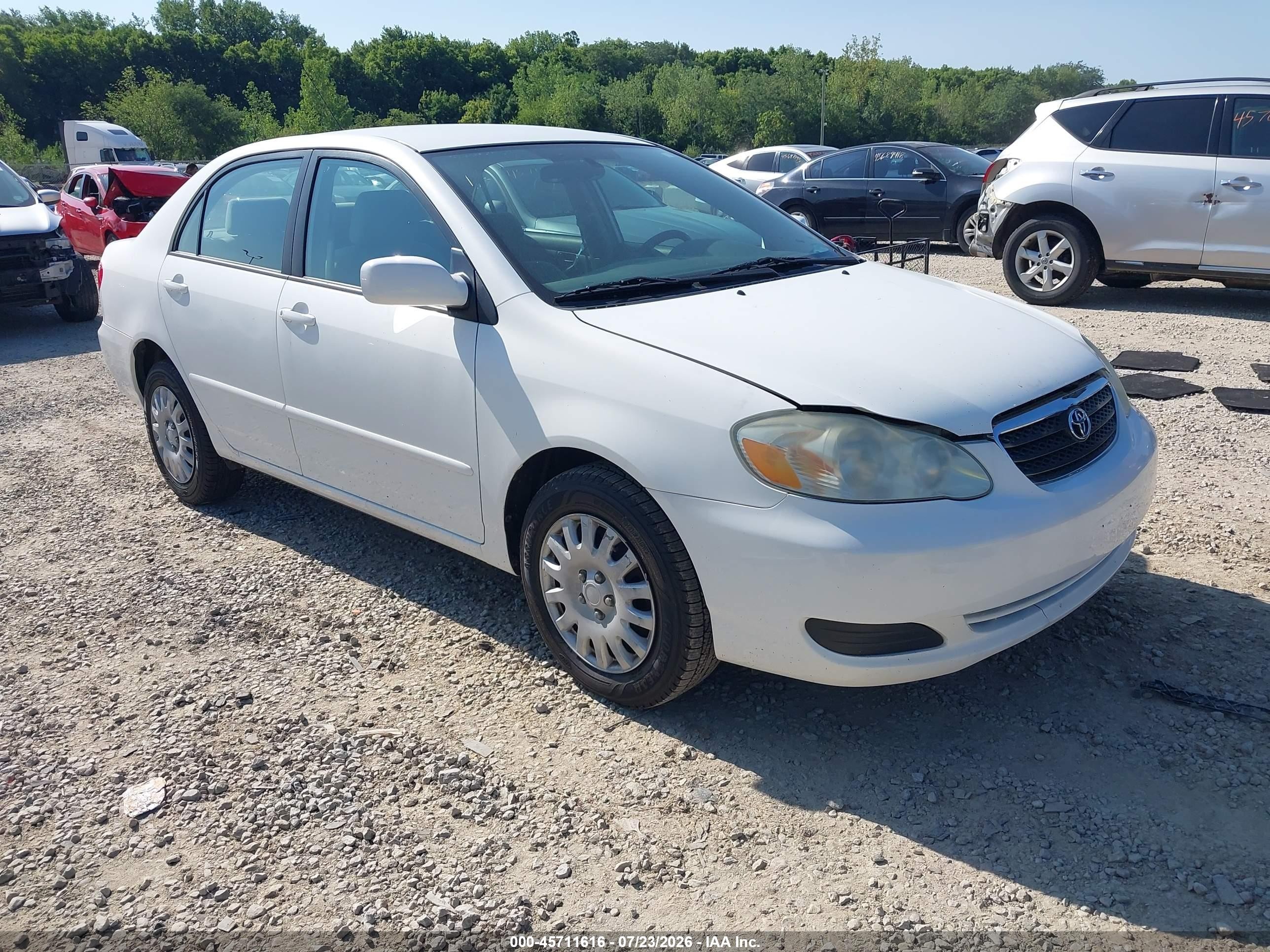 2007 Toyota Corolla Le White vin: JTDBR32EX70116583