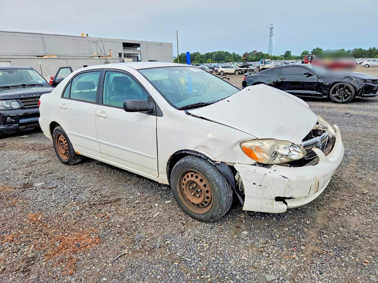 2007 Toyota Corolla Le White vin: JTDBR32EX70124733