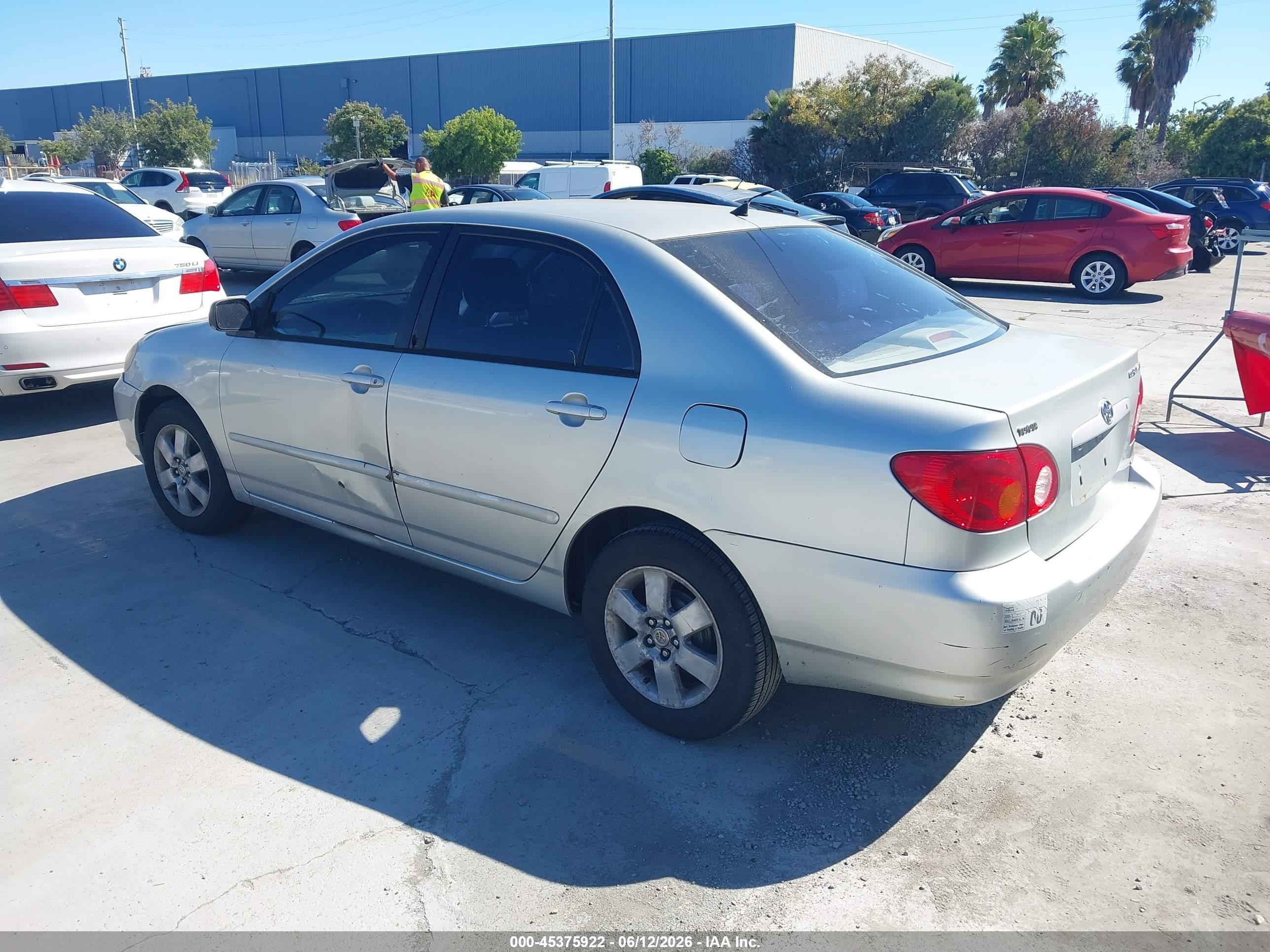 2004 Toyota Corolla Le Silver vin: JTDBR38E342022620