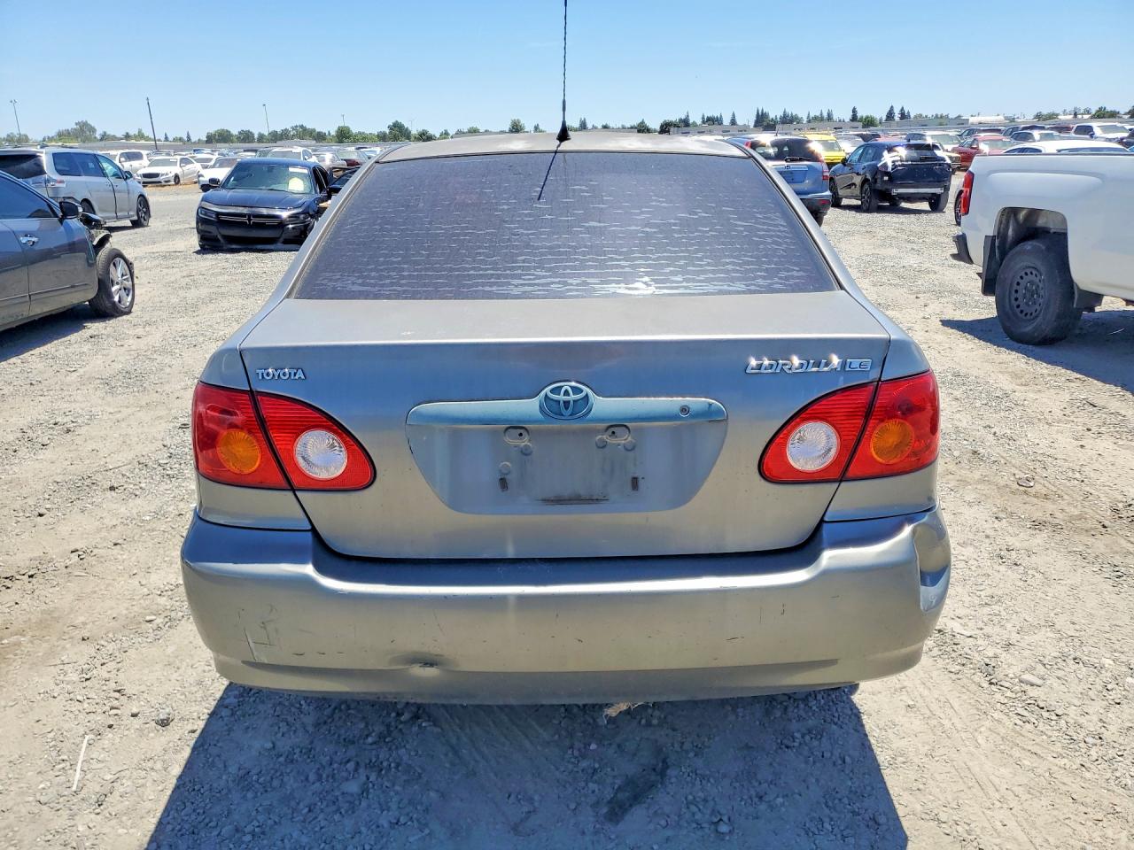 2004 Toyota Corolla Ce 4d Sedan Silver vin: JTDBR38E942026879