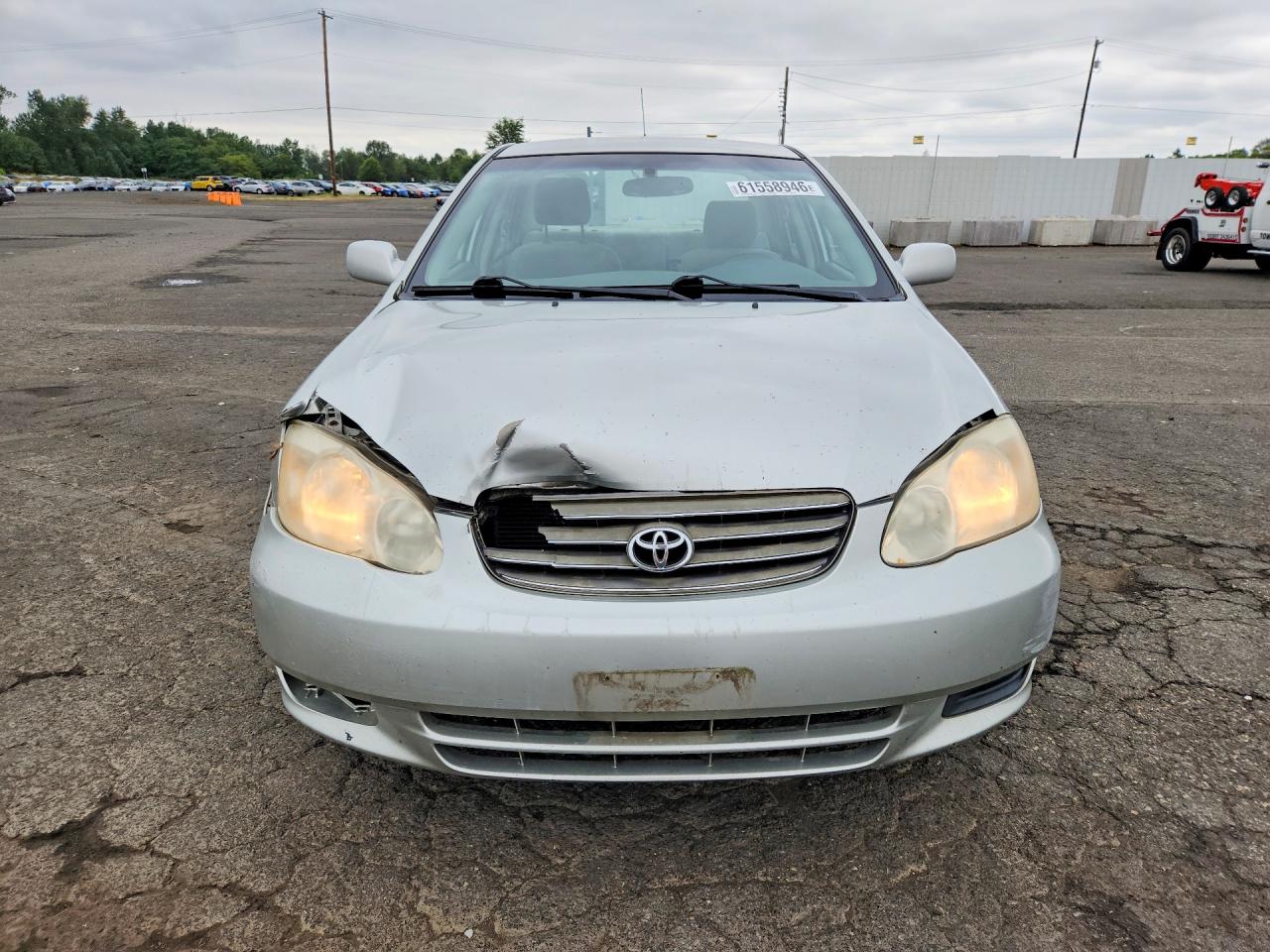 2004 Toyota Corolla Le Silver vin: JTDBR38EX42023117