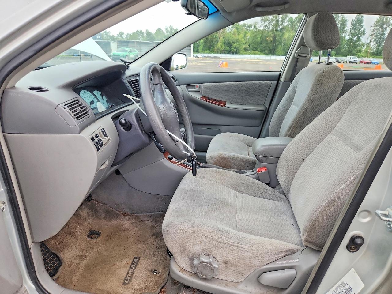 2004 Toyota Corolla Le Silver vin: JTDBR38EX42023117